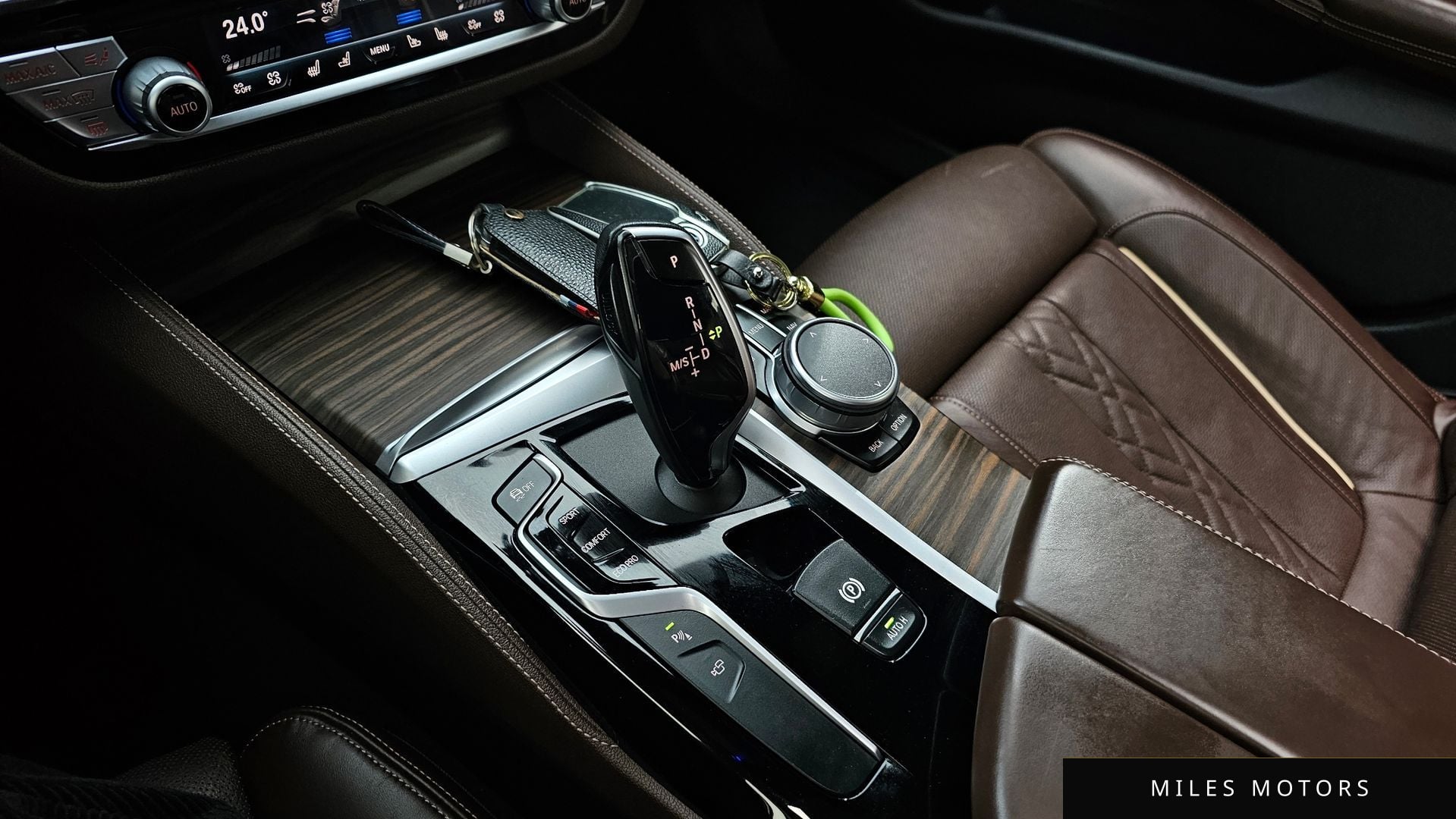 BMW 5 Series (G30) 2019 — миниатюра 11