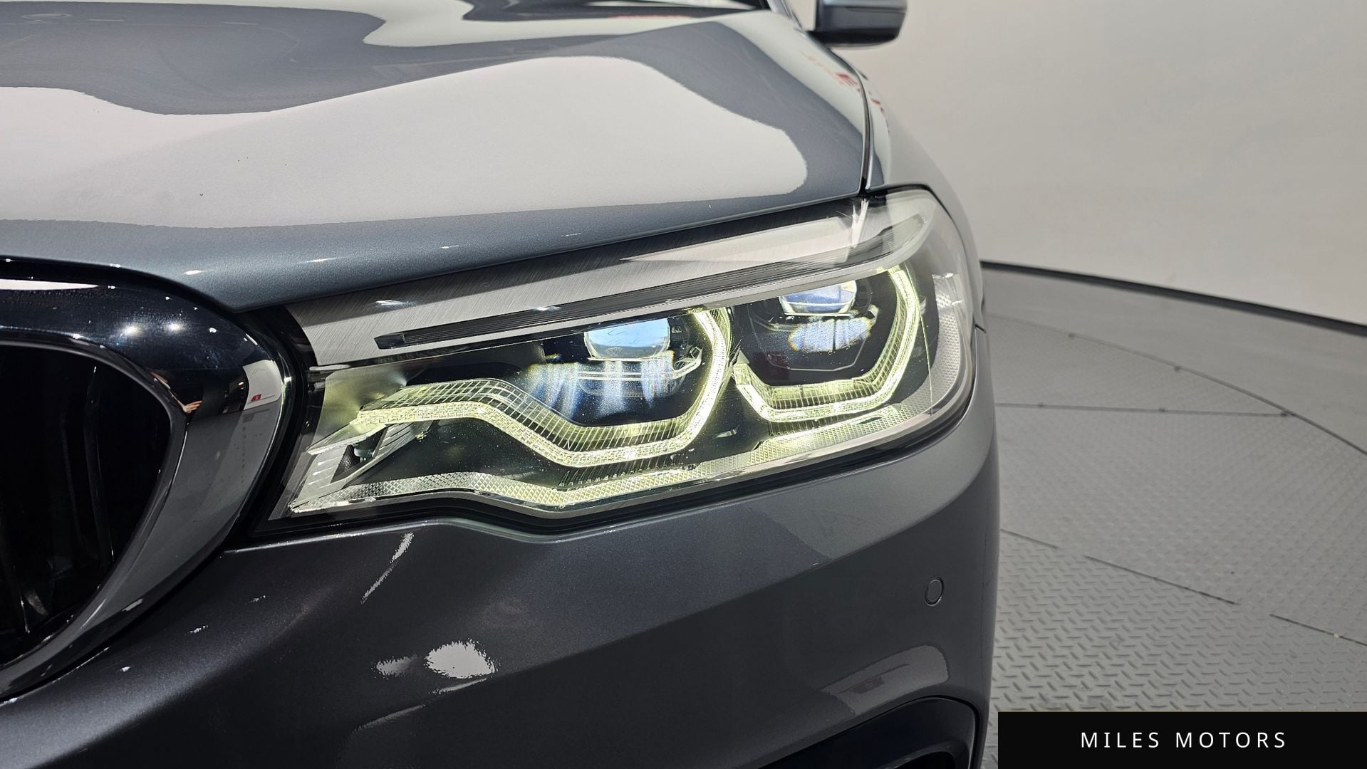 BMW 5 Series (G30) 2019 — миниатюра 7