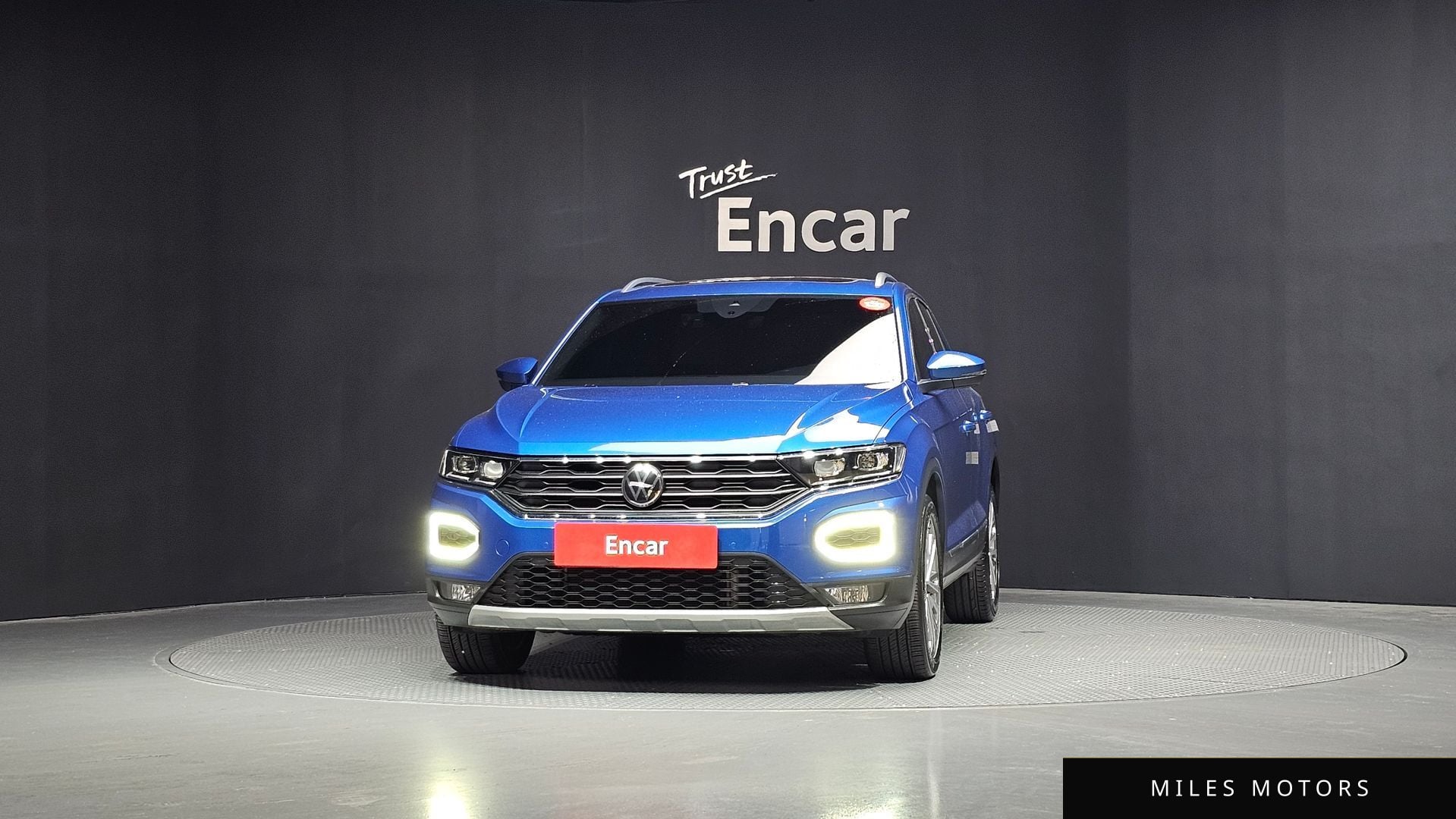 Volkswagen T-Roc 2021 — миниатюра 3