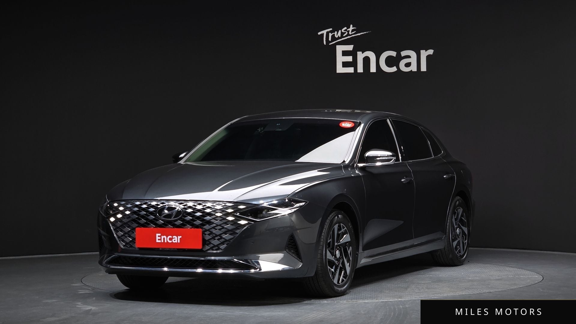 Hyundai Grandeur 2023 — фото 1 из 12