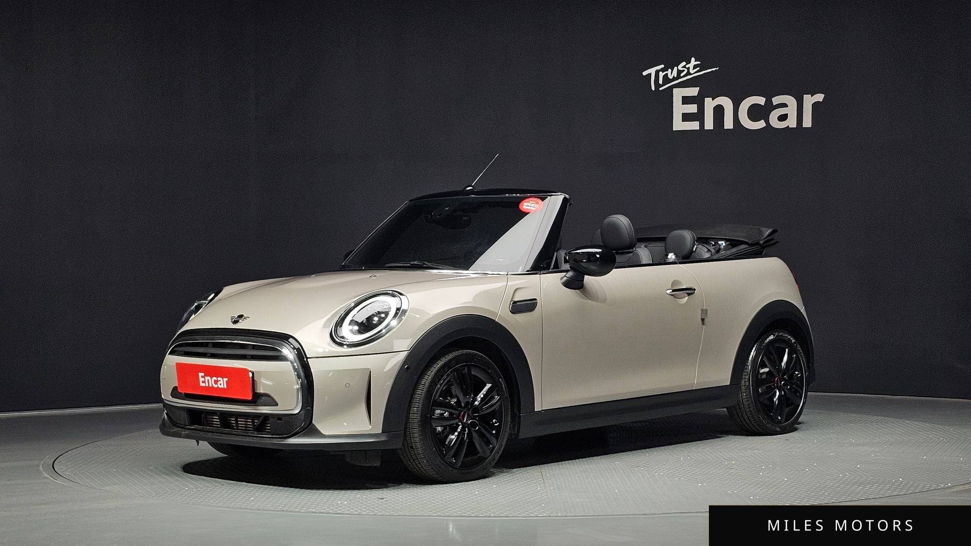 MINI Cooper Convertible 2024 — фото 1 из 12