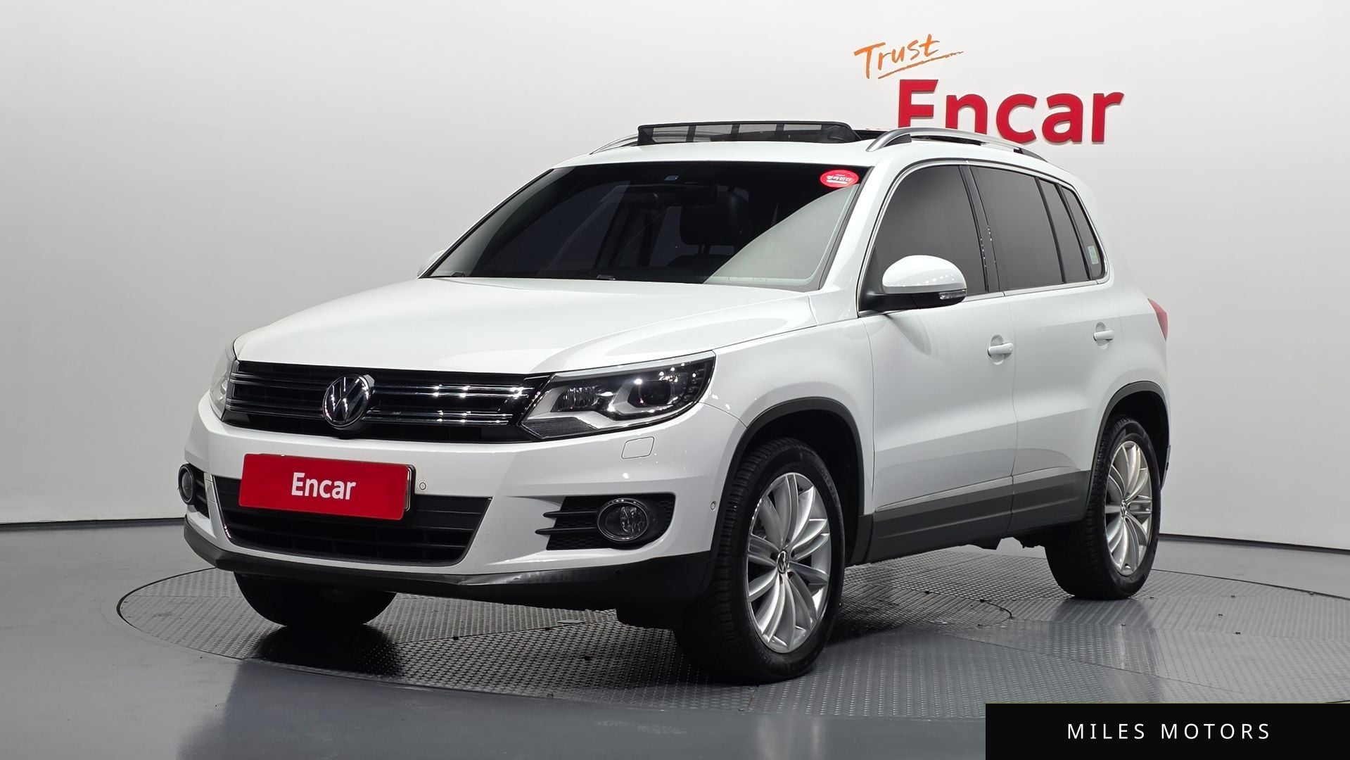 Volkswagen Tiguan 2015 — фото 1 из 12