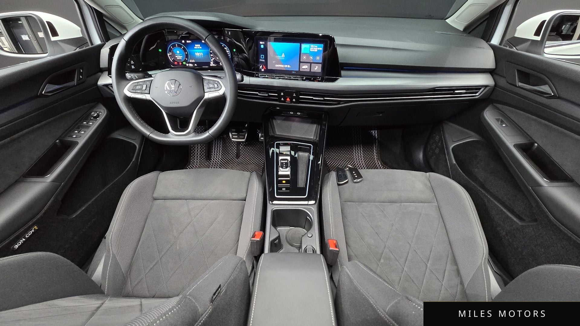 Volkswagen Golf 2024 — миниатюра 10