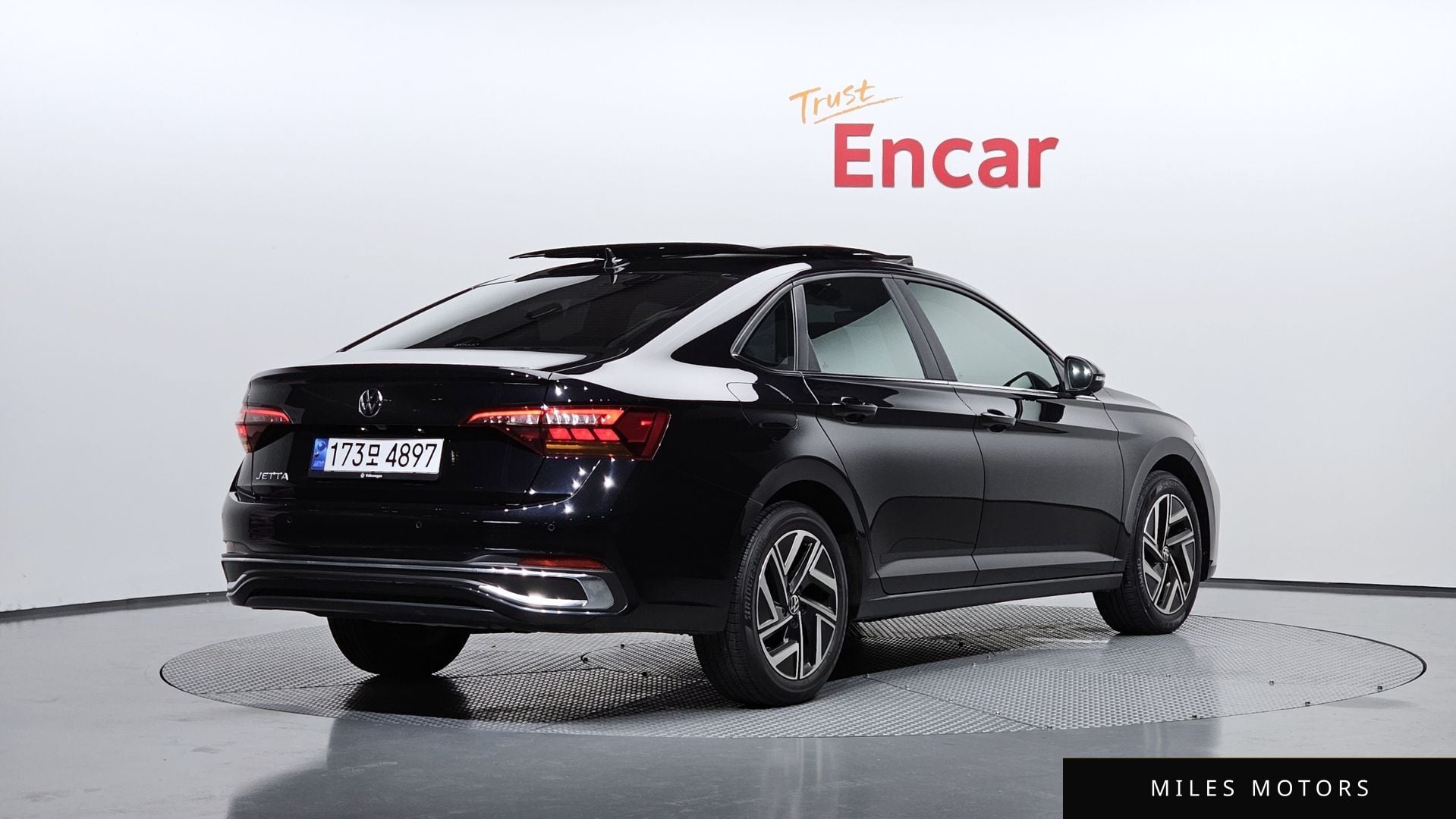 Volkswagen Jetta 2024 — миниатюра 2