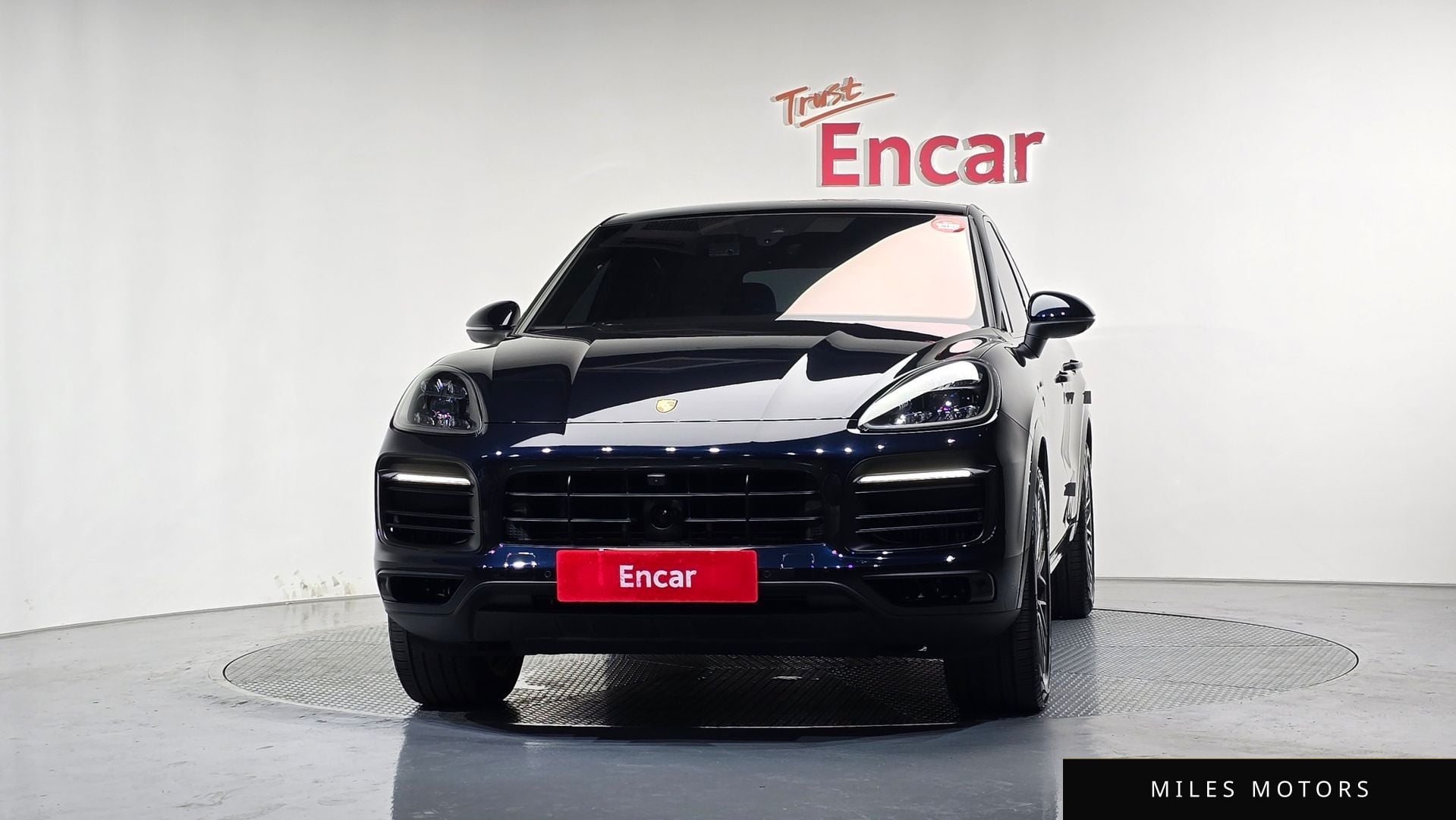 Porsche Cayenne 2023 — миниатюра 3