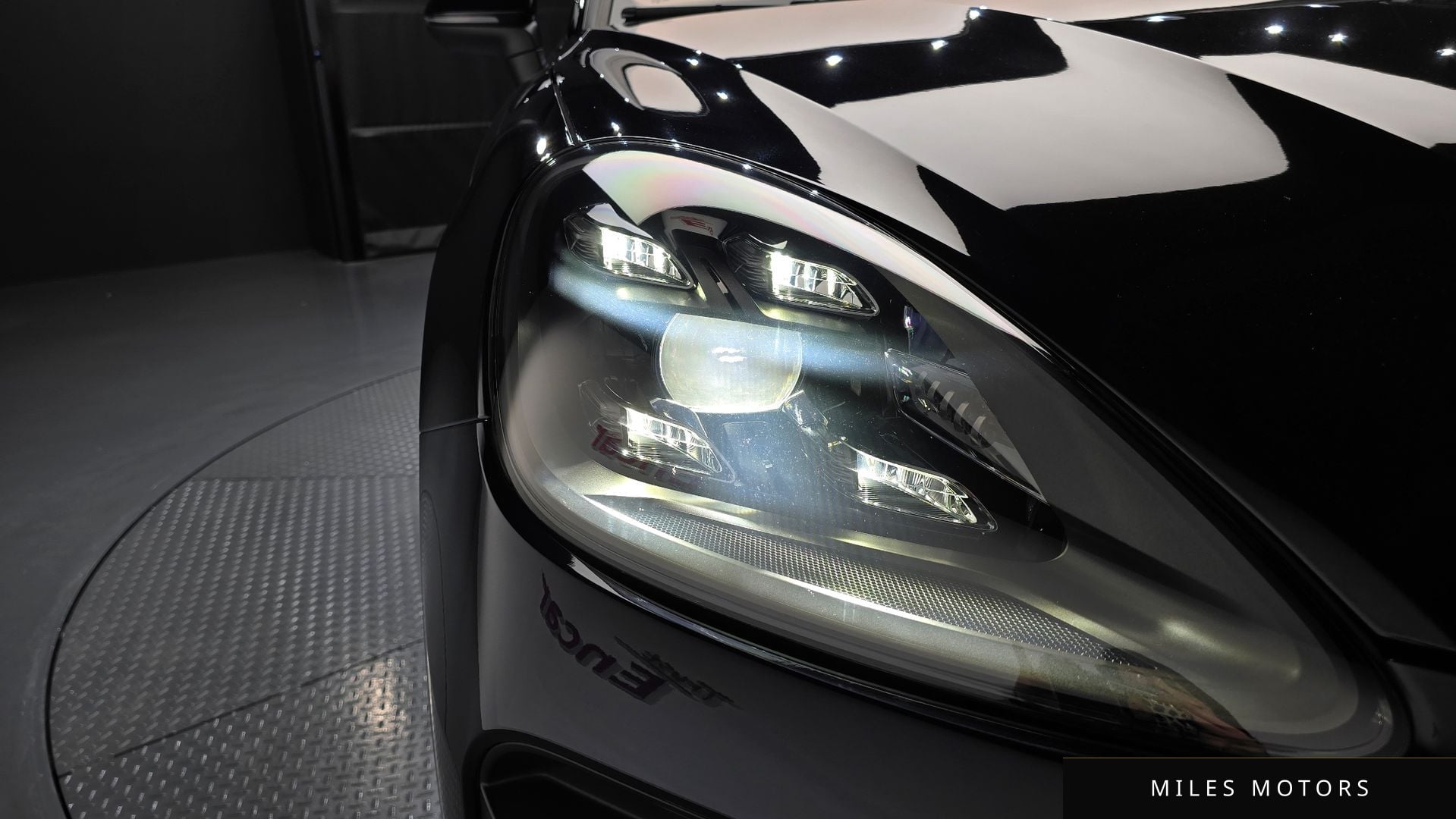 Porsche Cayenne 2023 — миниатюра 8