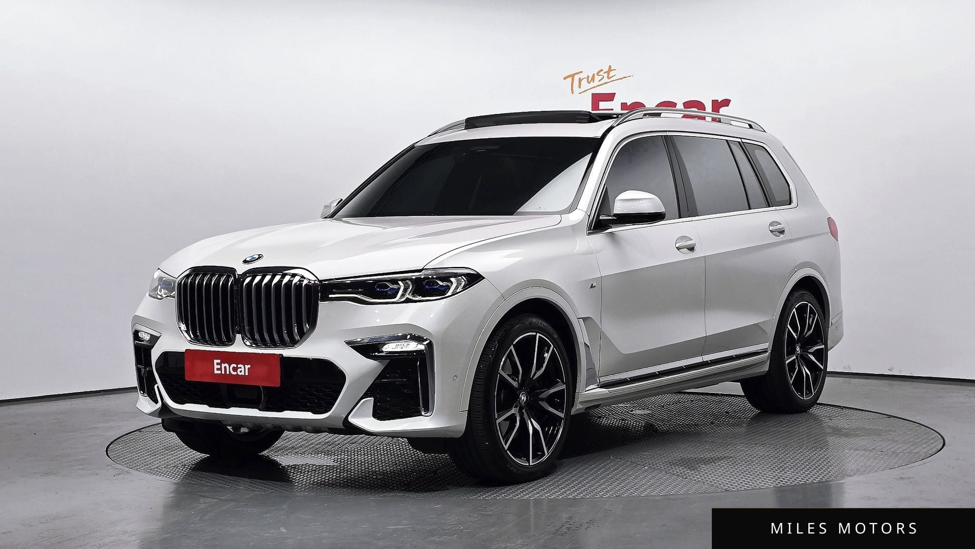 BMW X7 (G07) 2021 — фото 1 из 12