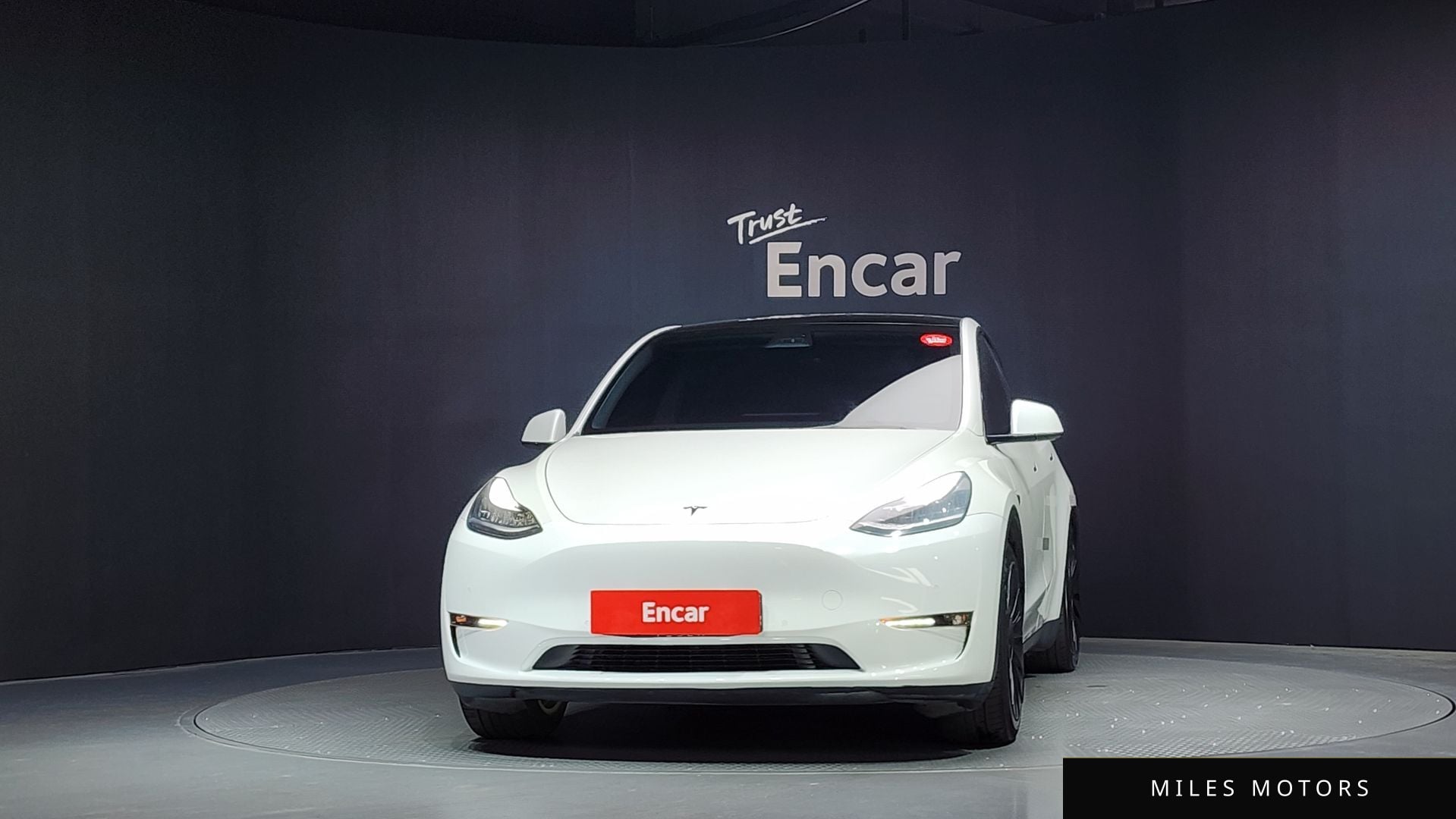 Tesla Model Y 2021 — миниатюра 3