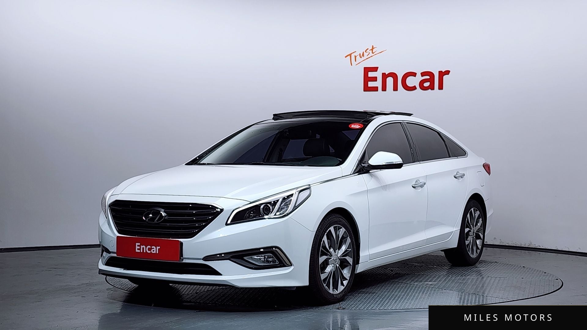 Hyundai Sonata 2015 — фото 1 из 12