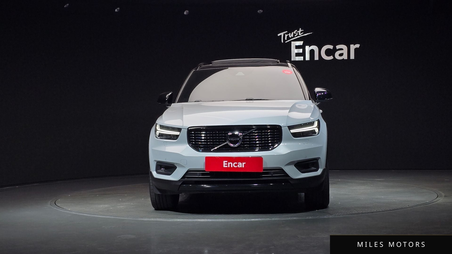 Volvo XC40 2021 — миниатюра 3