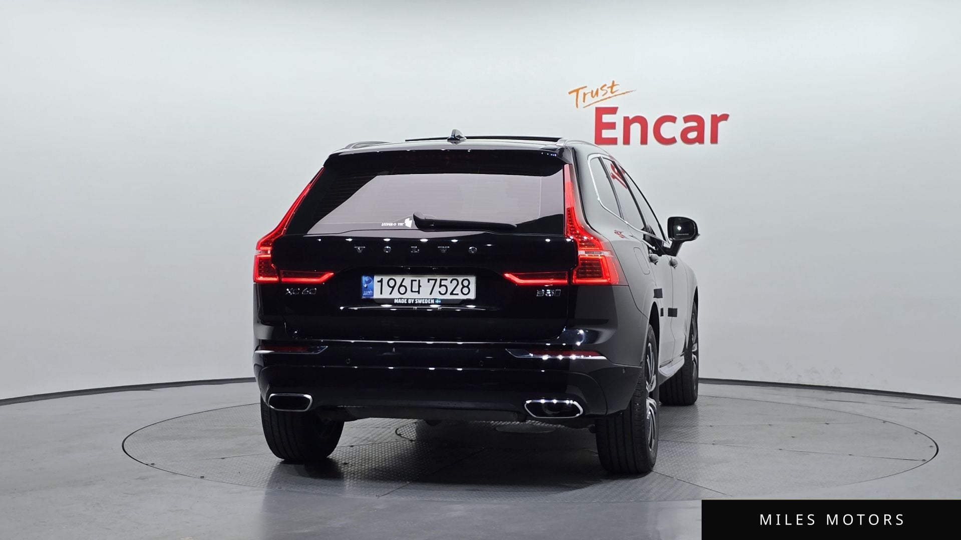 Volvo XC60 2021 — миниатюра 4