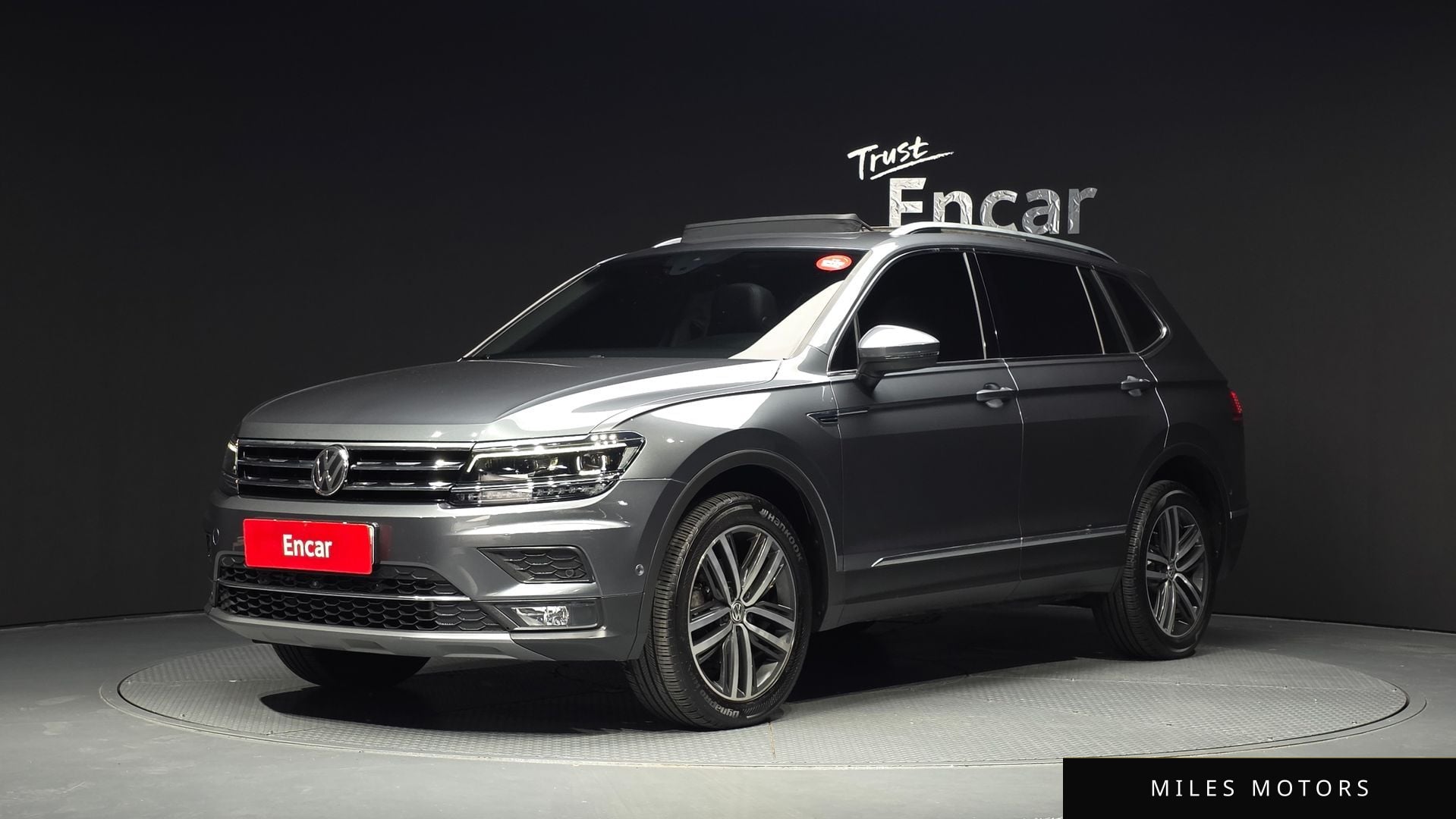 Volkswagen Tiguan 2018 — фото 1 из 12
