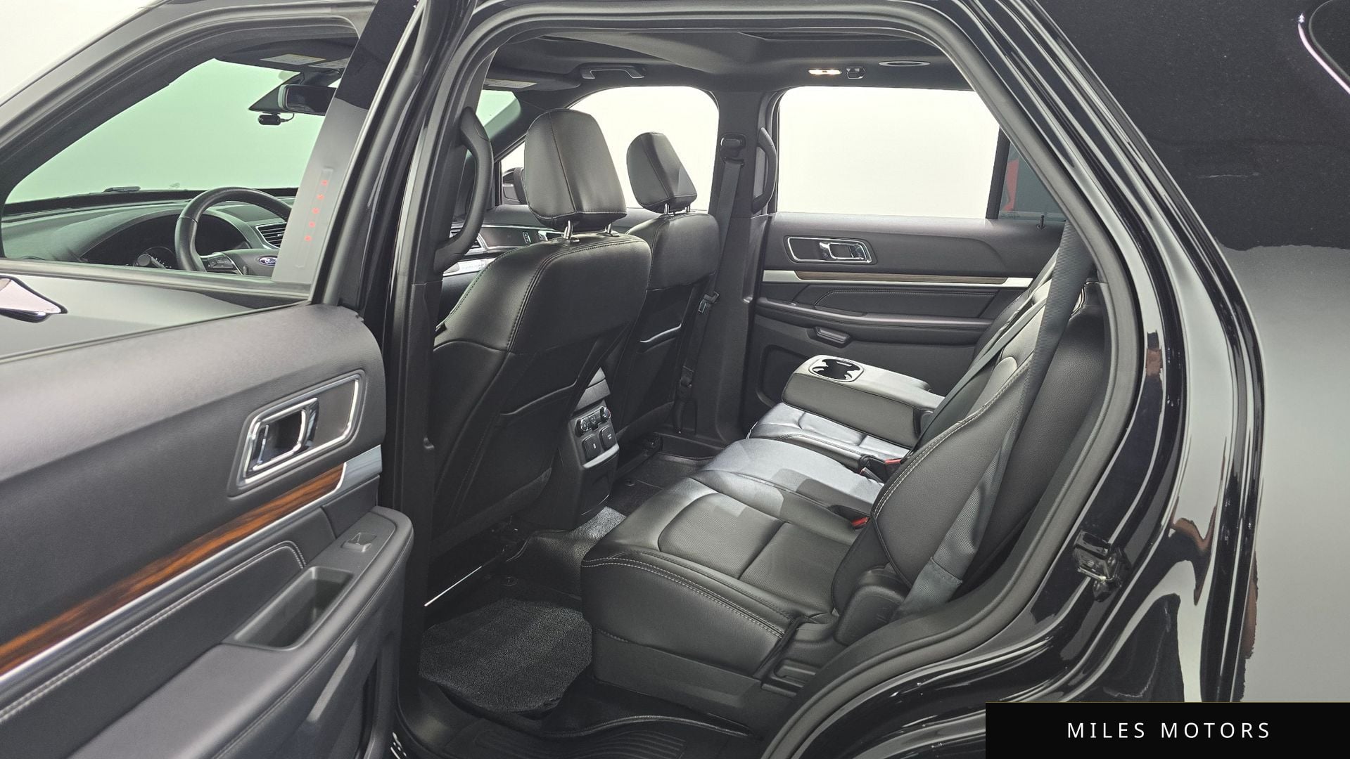 Ford Explorer 2019 — миниатюра 12