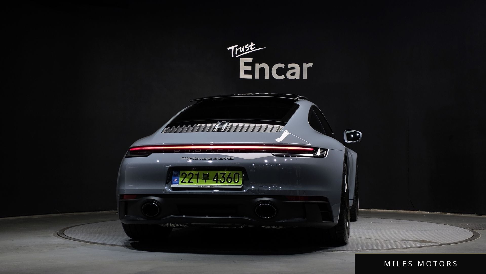 Porsche 911 (992) 2024 — миниатюра 4