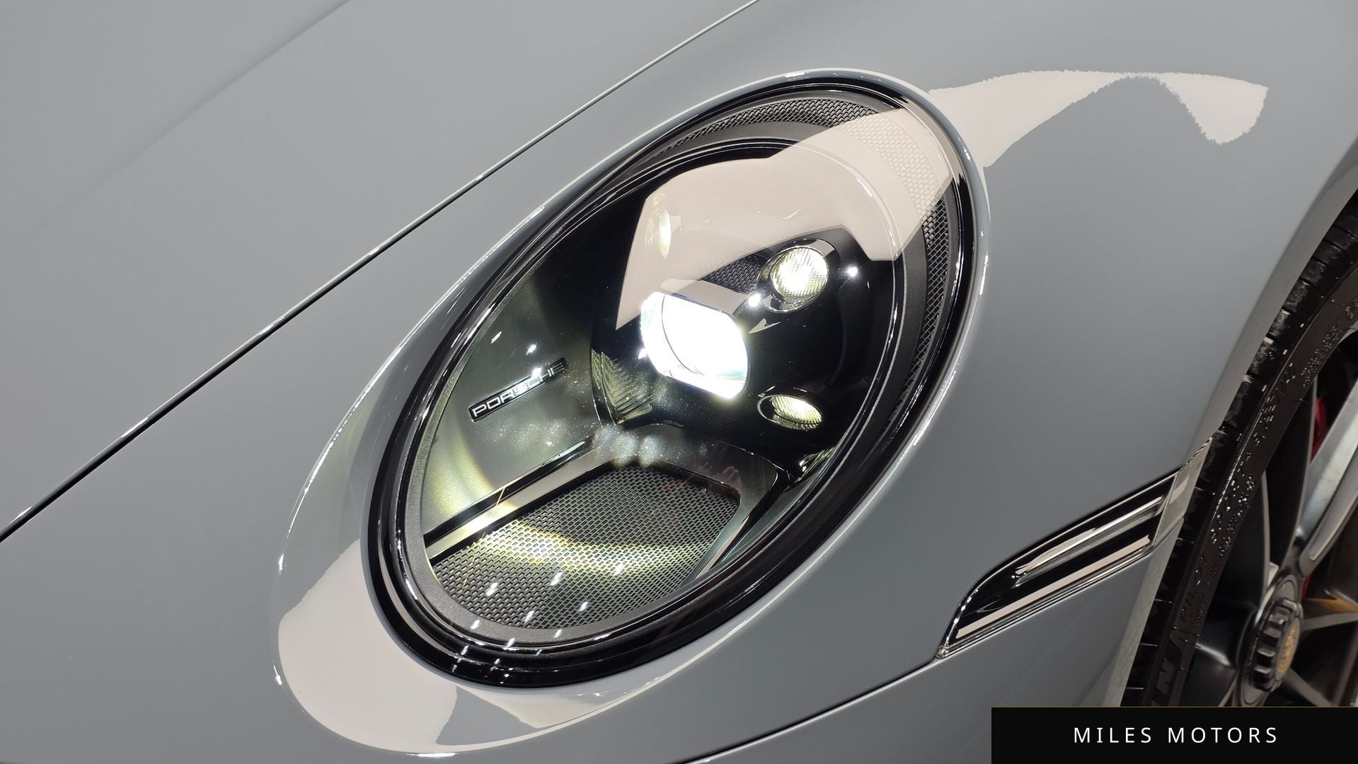 Porsche 911 (992) 2024 — миниатюра 8