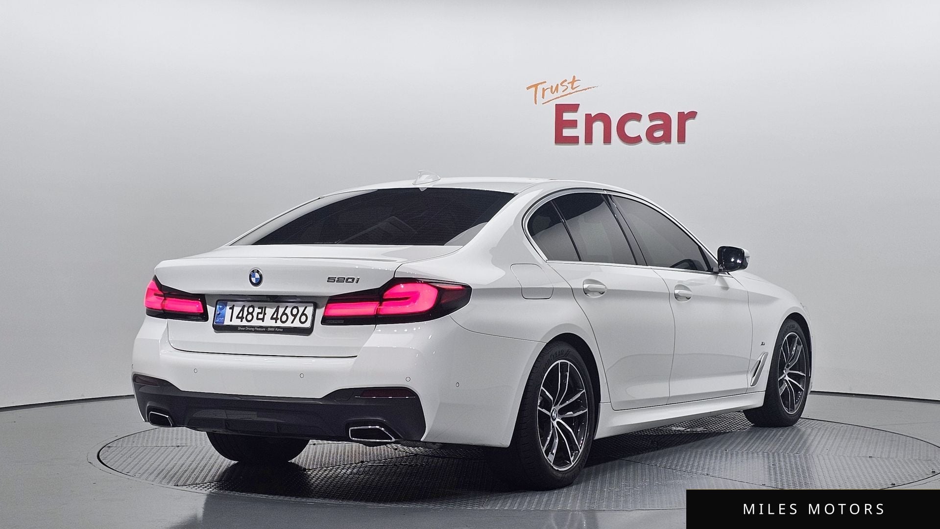 BMW 5 Series (G30) 2023 — миниатюра 2