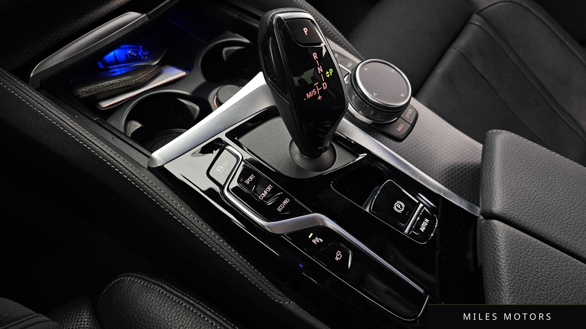 BMW 5 Series (G30) 2023 — миниатюра 12