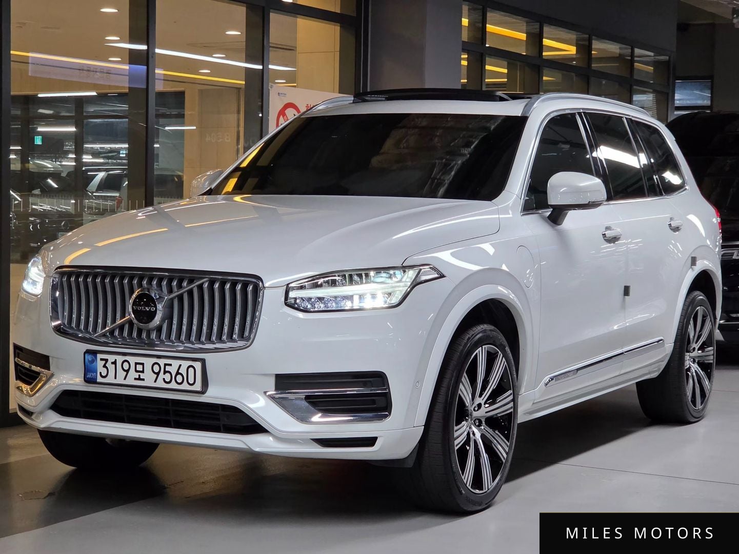 Volvo XC90 2022 — фото 1 из 12