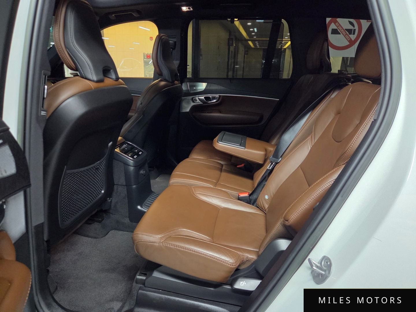 Volvo XC90 2022 — миниатюра 10