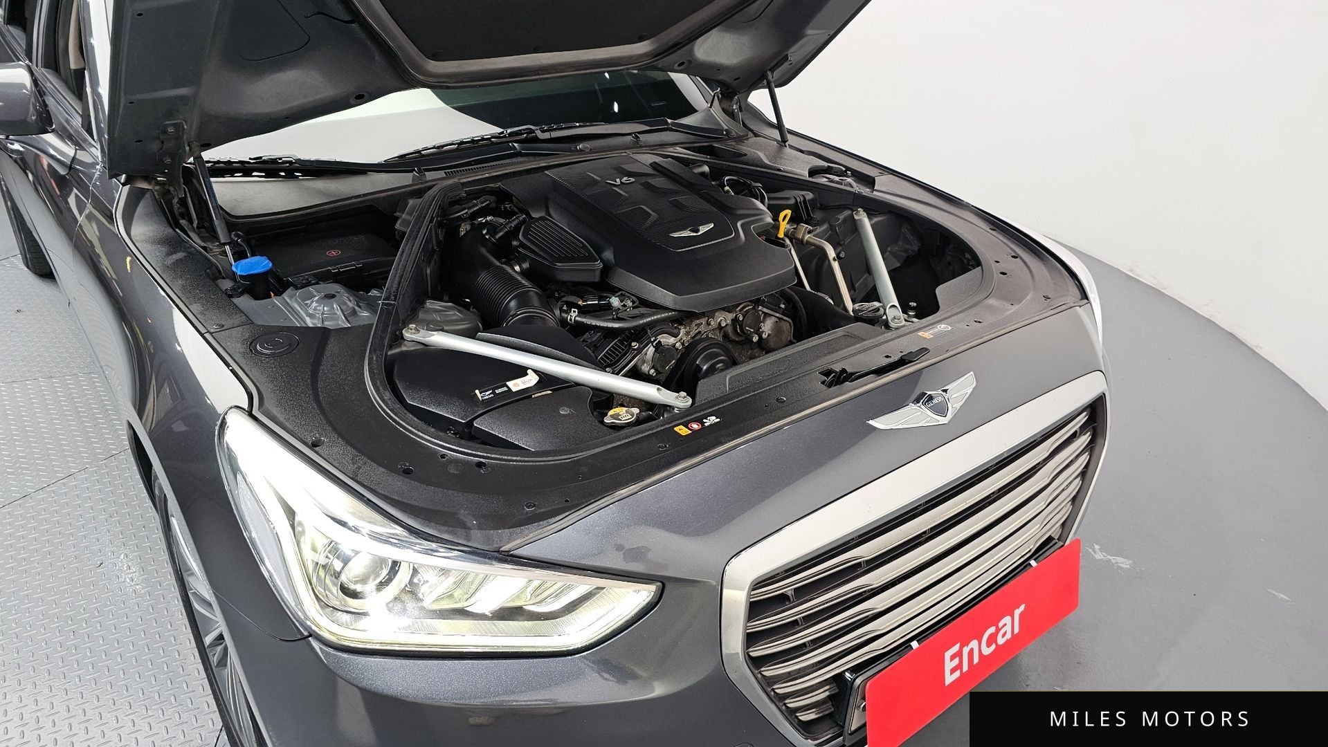 Genesis EQ900 2018 — миниатюра 6