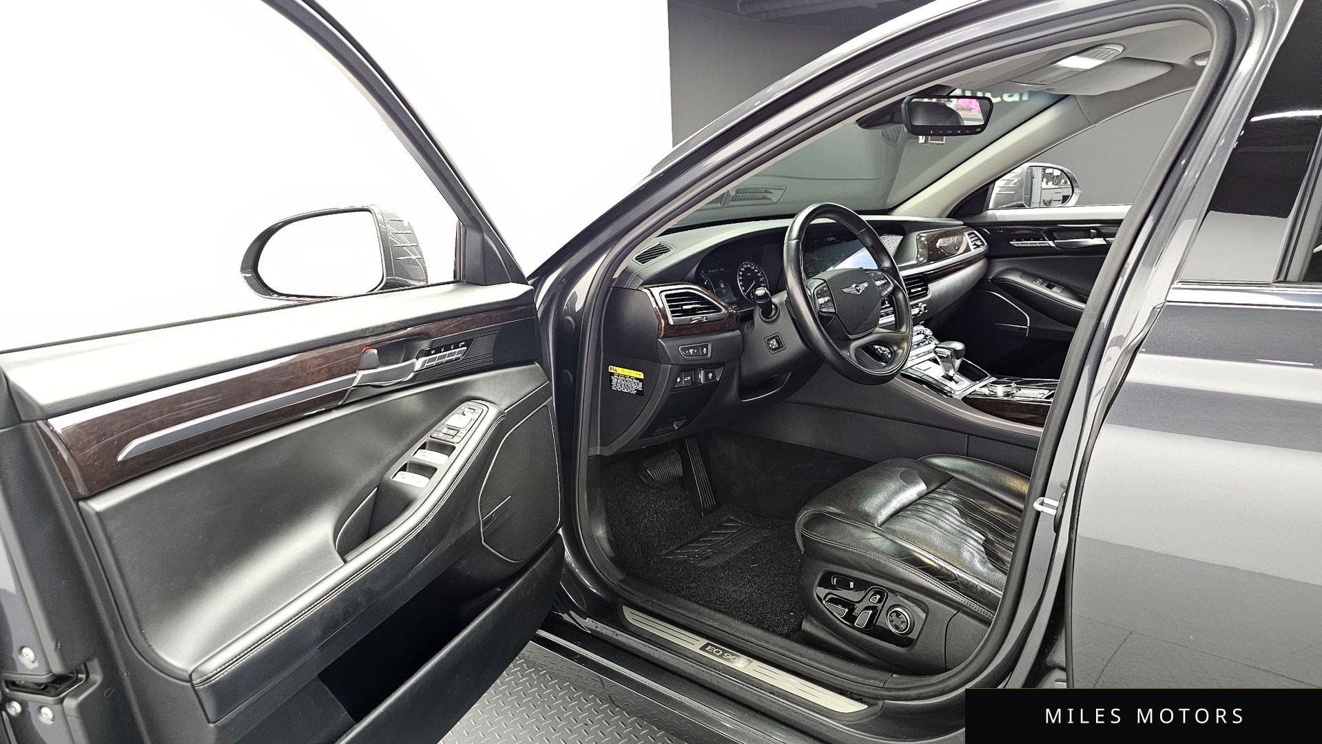 Genesis EQ900 2018 — миниатюра 10