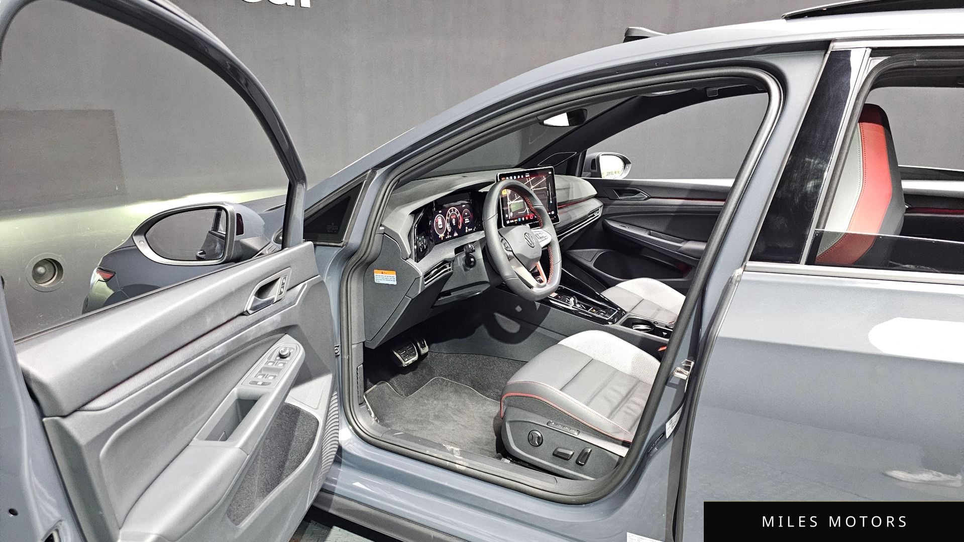Volkswagen Golf 2025 — миниатюра 10