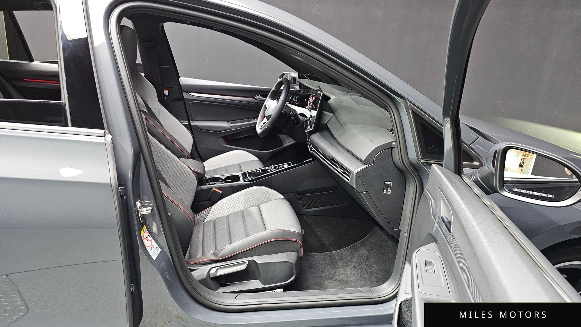 Volkswagen Golf 2025 — миниатюра 11