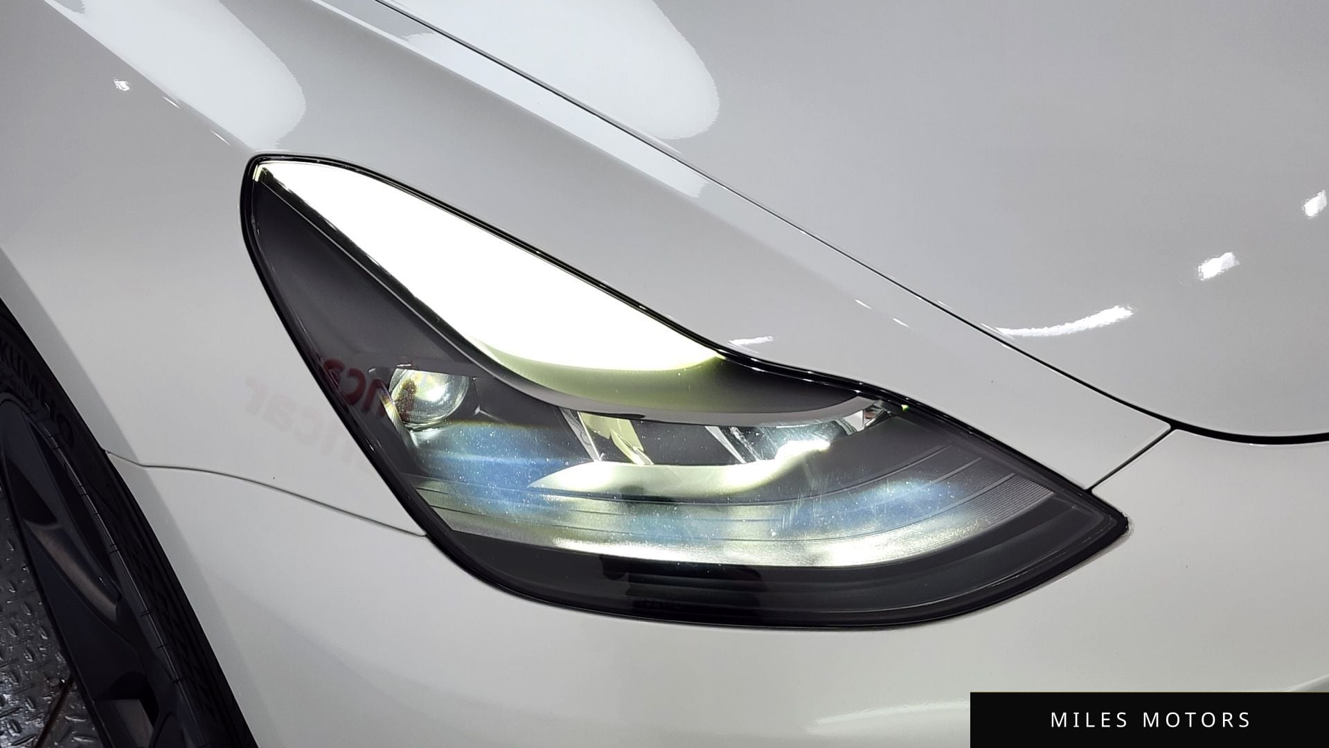 Tesla Model 3 2021 — миниатюра 8