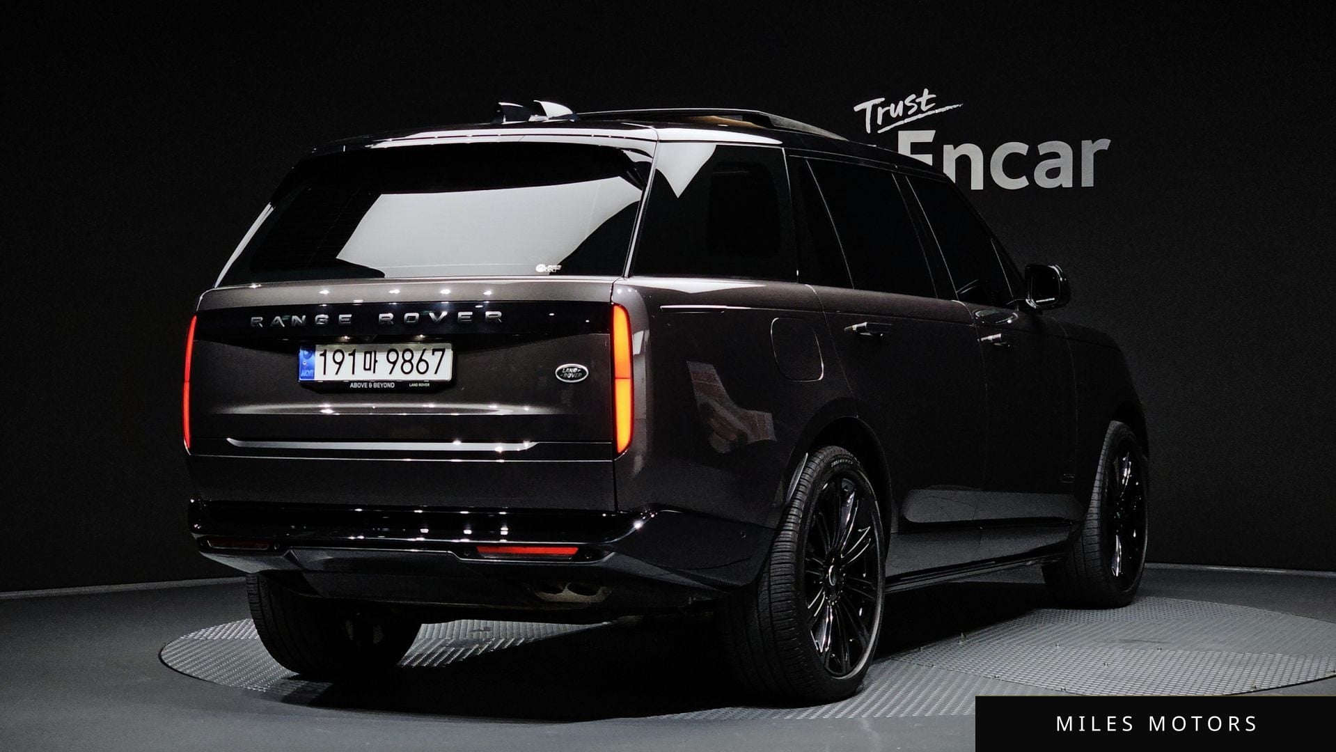 Land Rover Range Rover 2023 — миниатюра 2