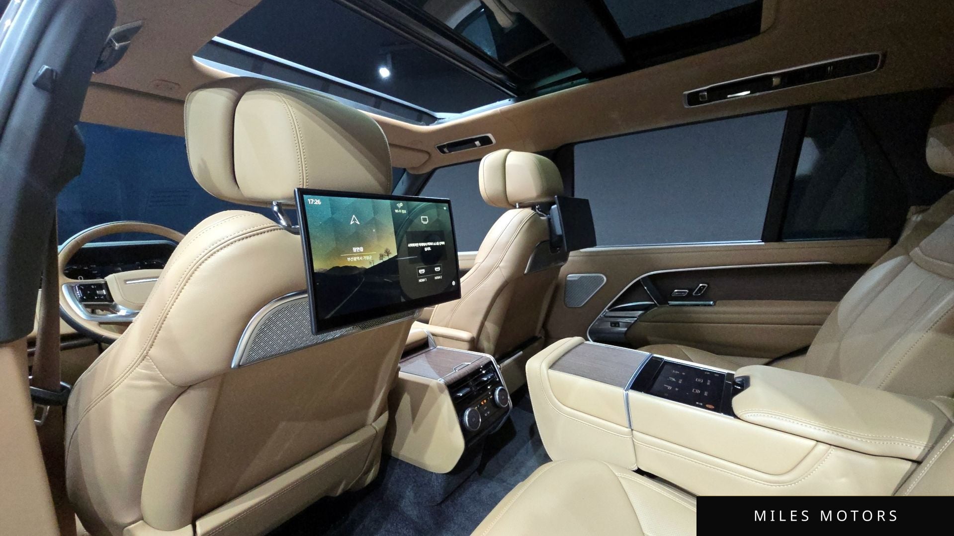 Land Rover Range Rover 2023 — миниатюра 12
