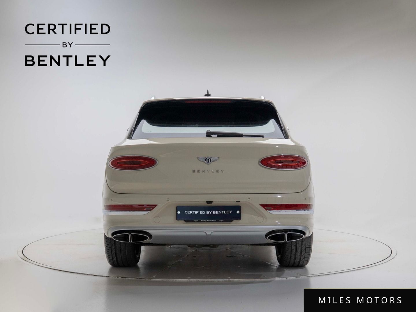 Bentley Bentayga 2025 — миниатюра 3