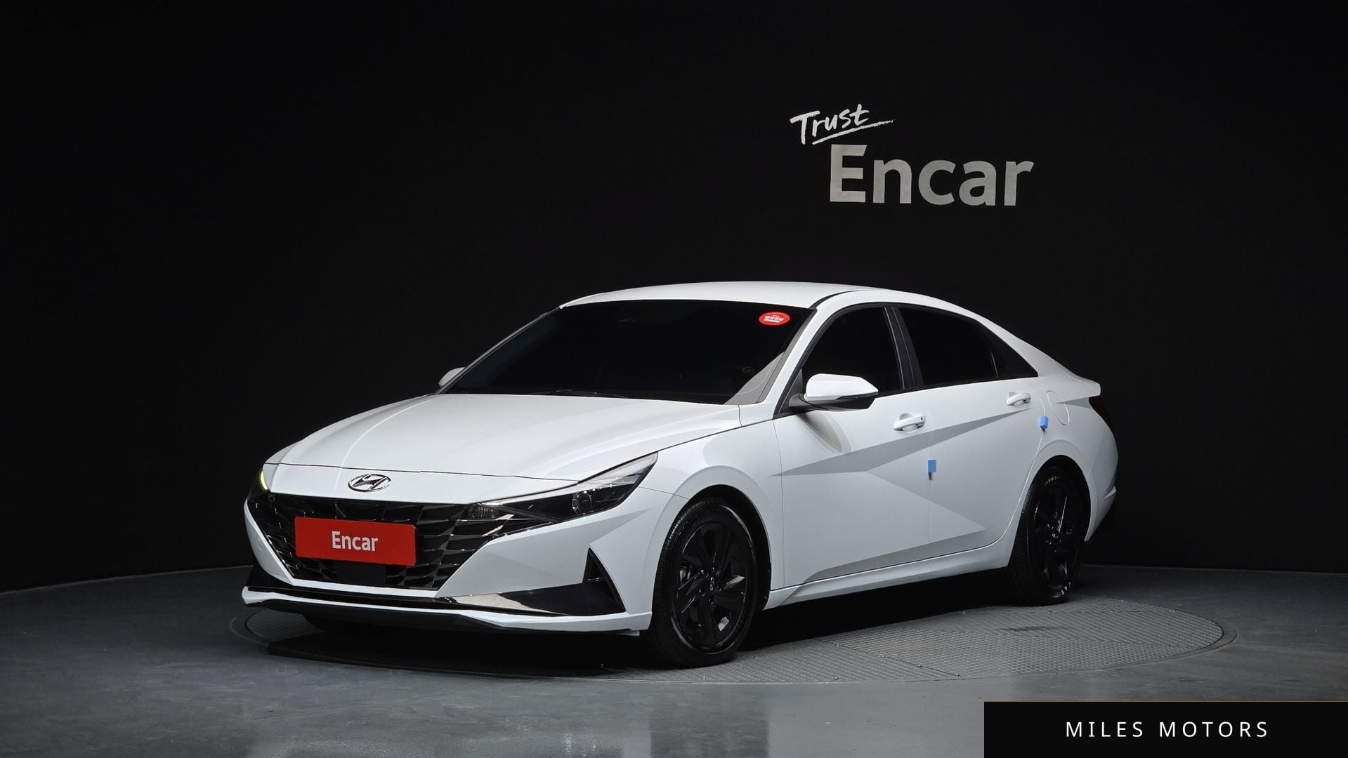 Hyundai AVANTE 2023 — фото 1 из 12
