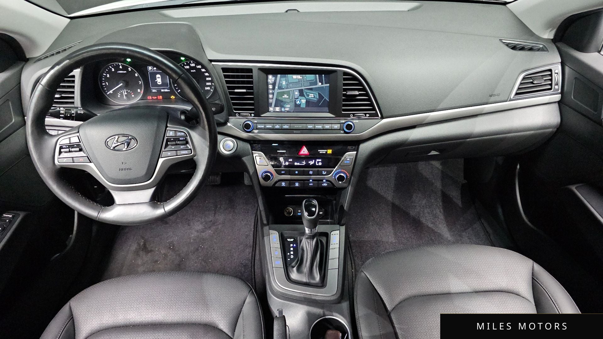 Hyundai AVANTE 2017 — миниатюра 10