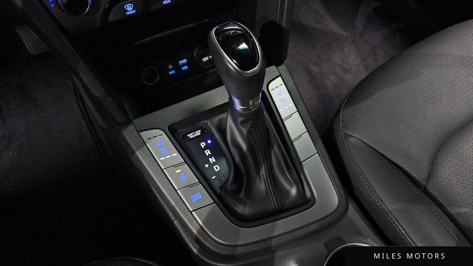 Hyundai AVANTE 2017 — миниатюра 12