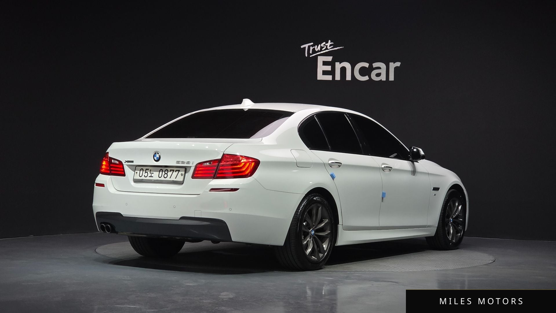 BMW 5 Series (F10) 2016 — миниатюра 2