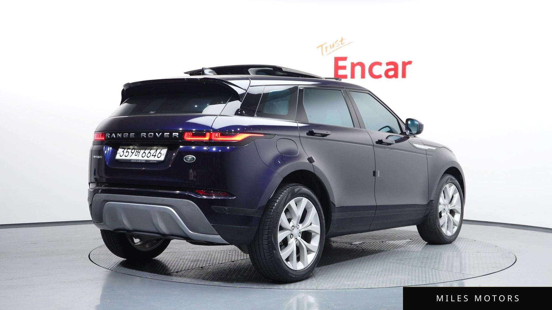 Land Rover Range Rover Evoque 2022 — миниатюра 2