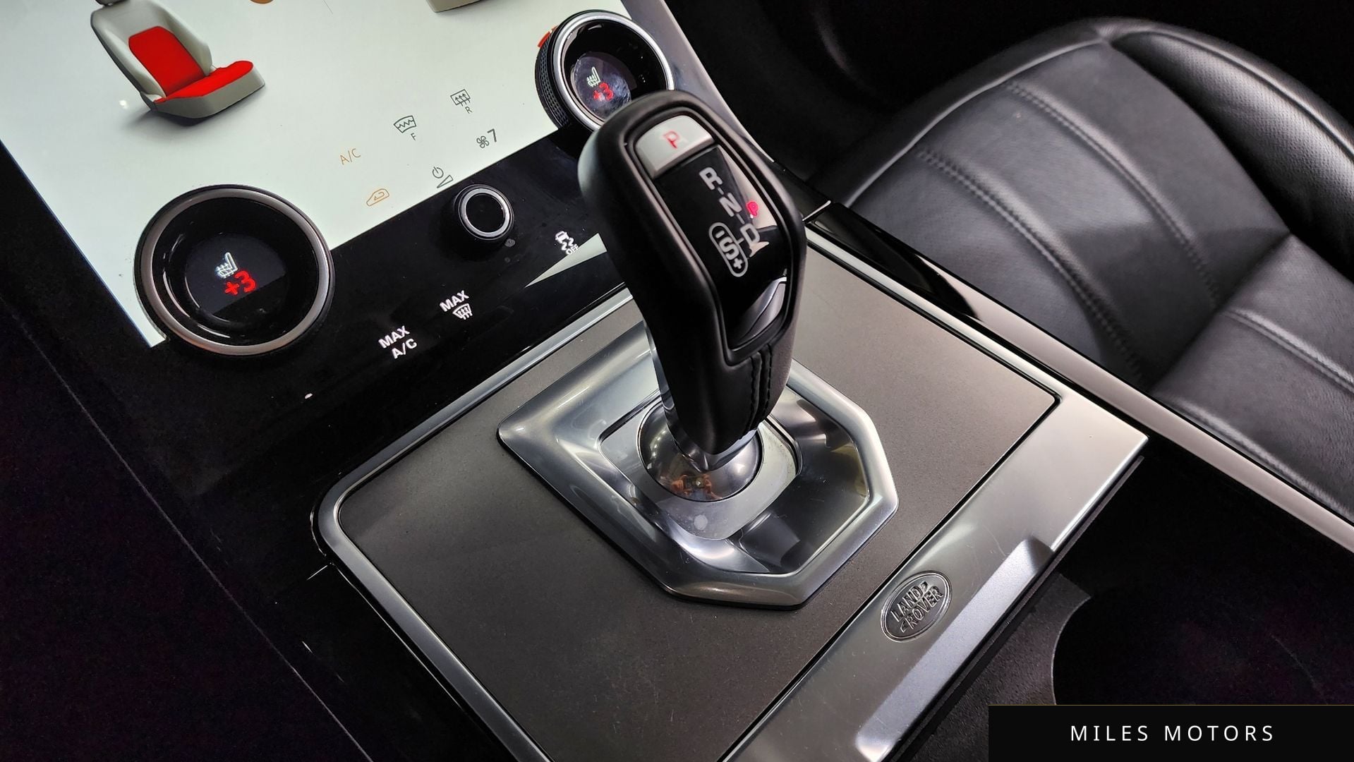 Land Rover Range Rover Evoque 2022 — миниатюра 12
