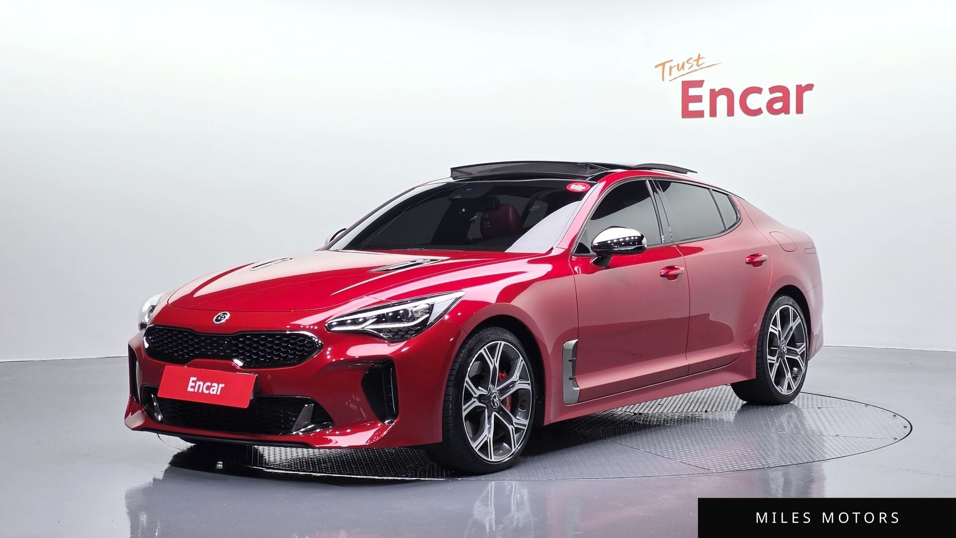 Kia Stinger 2018 — фото 1 из 12