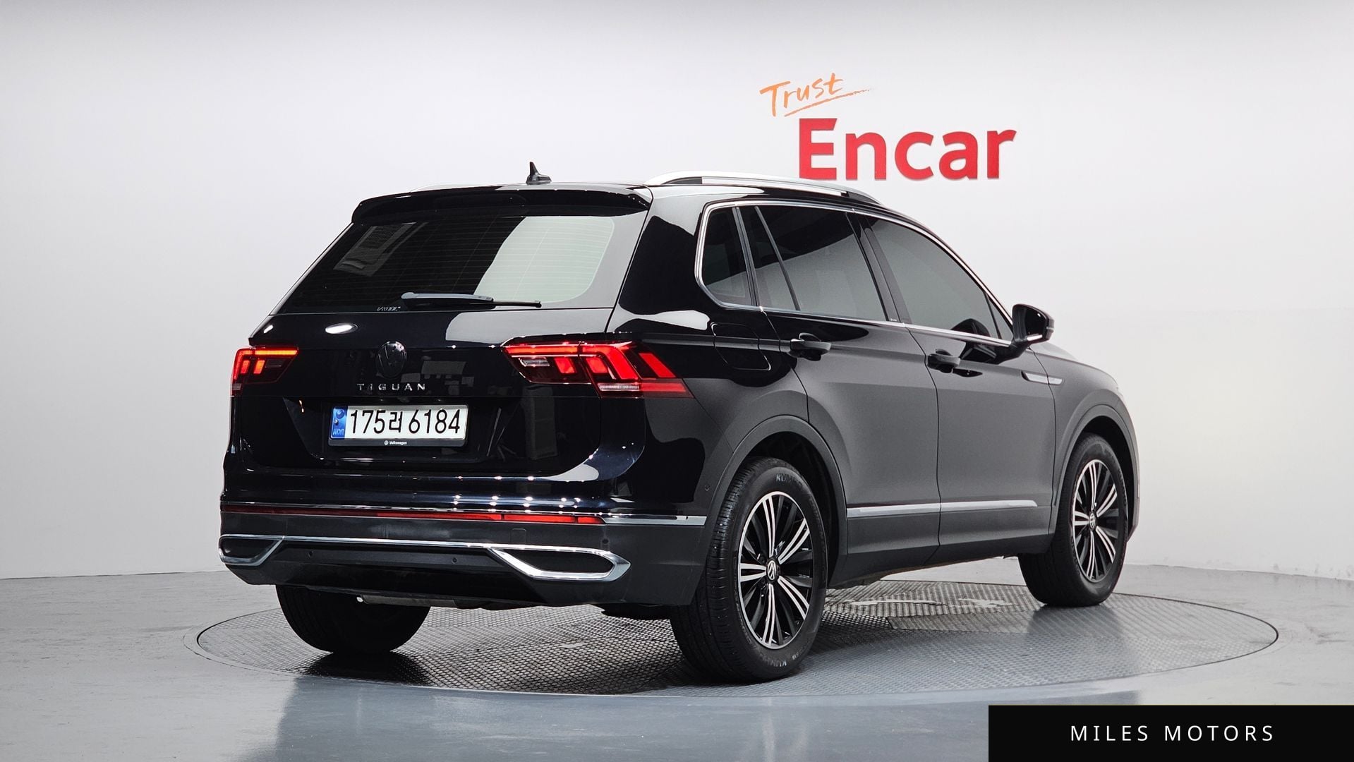 Volkswagen Tiguan 2023 — миниатюра 2