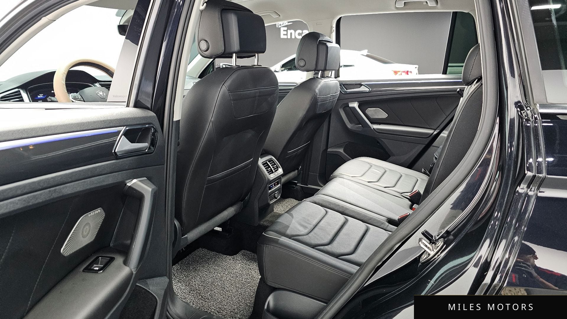 Volkswagen Tiguan 2023 — миниатюра 11