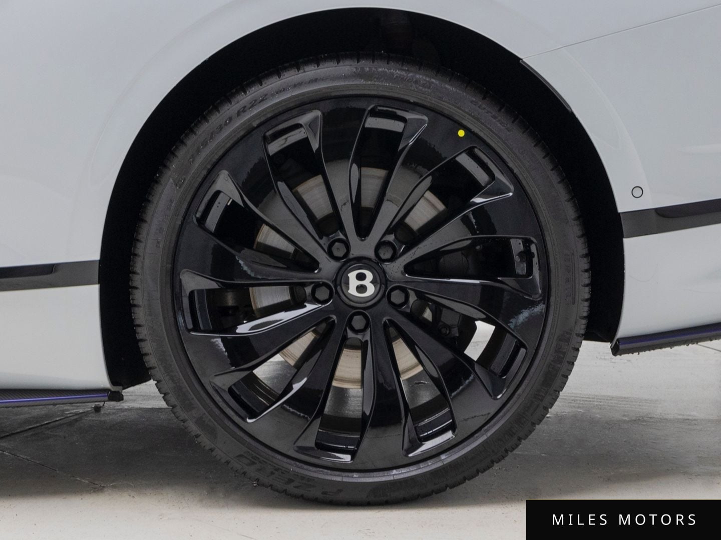 Bentley Continental GT 2024 — миниатюра 5
