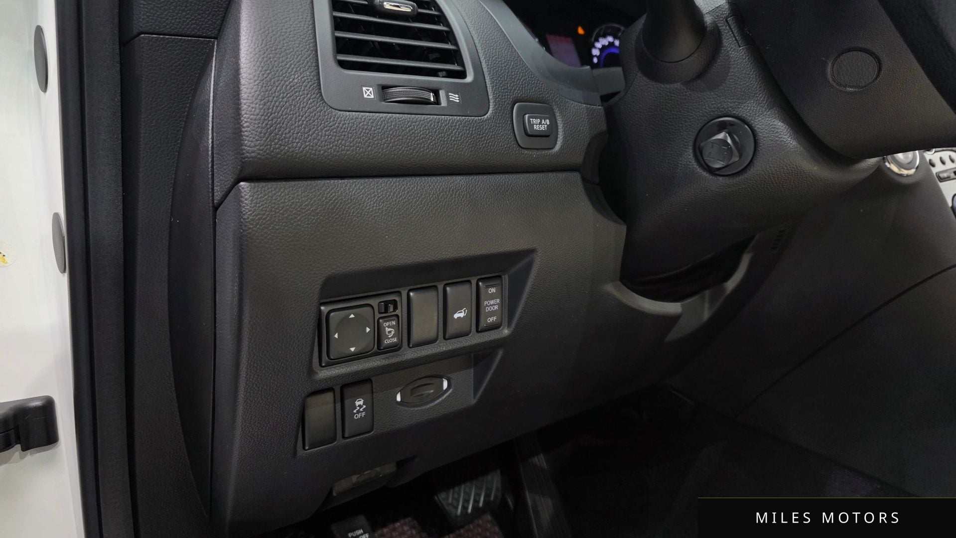 Infiniti QX70 2014 — миниатюра 12