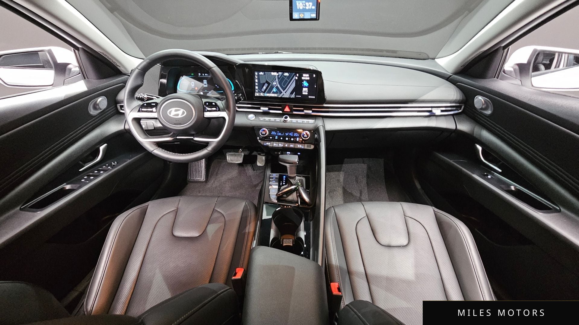 Hyundai AVANTE 2025 — миниатюра 10