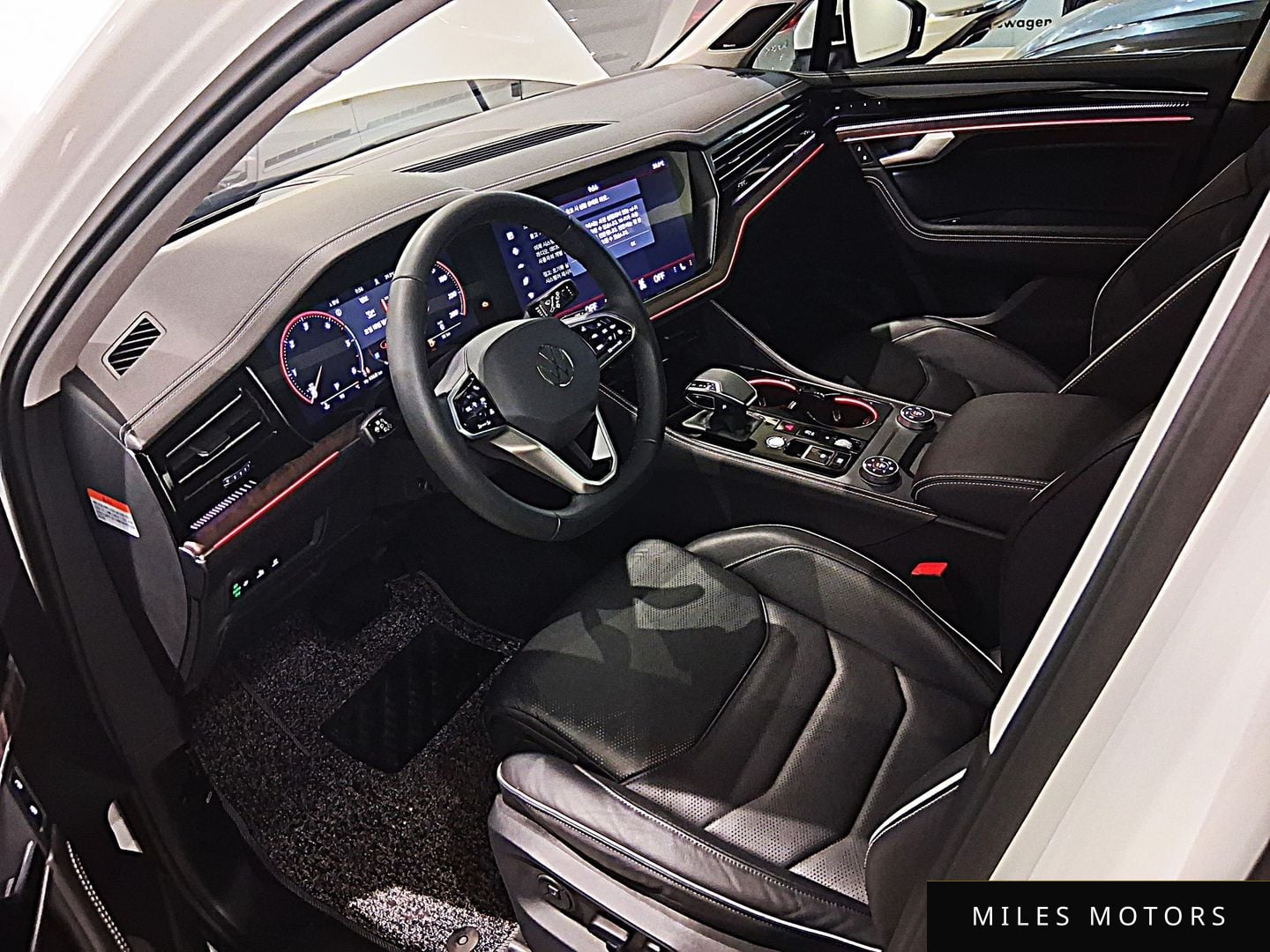 Volkswagen Touareg 2024 — миниатюра 11