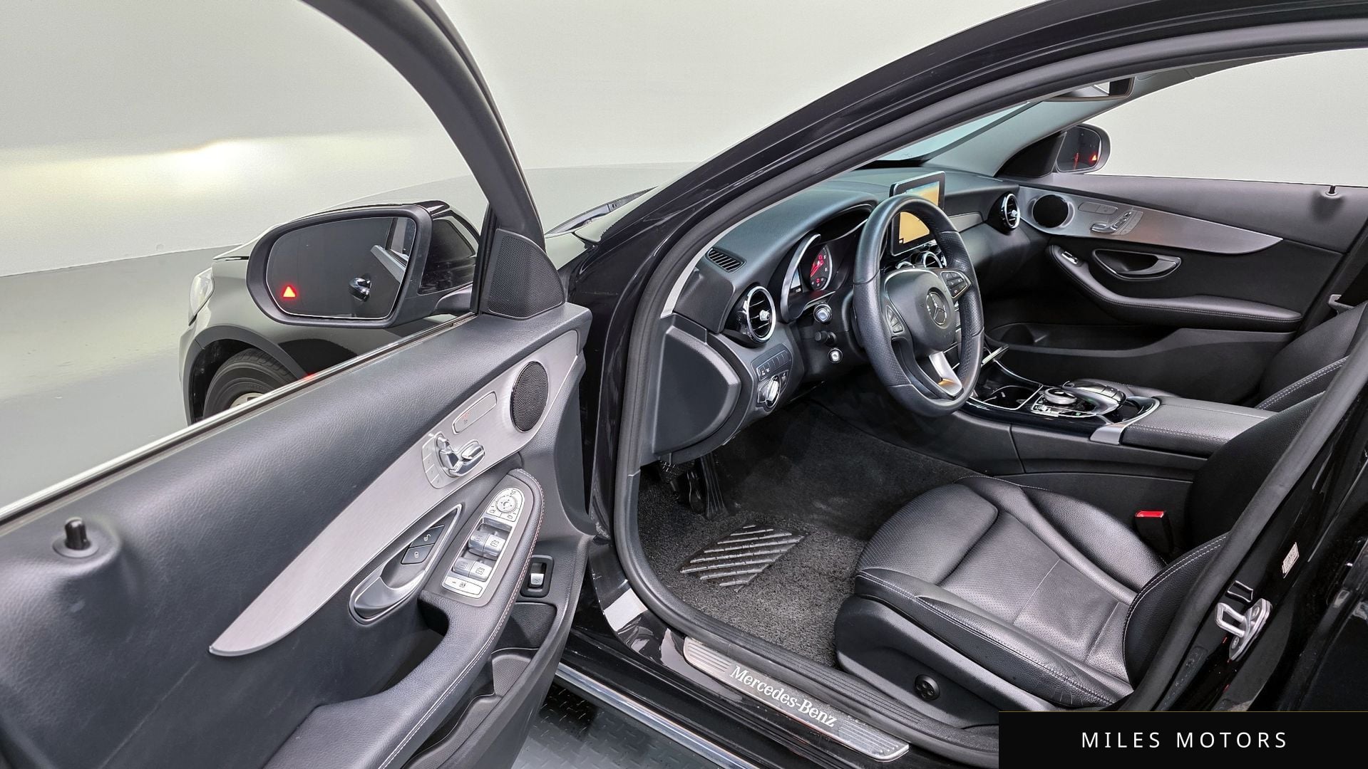 Mercedes-Benz C-Class W205 2017 — миниатюра 10
