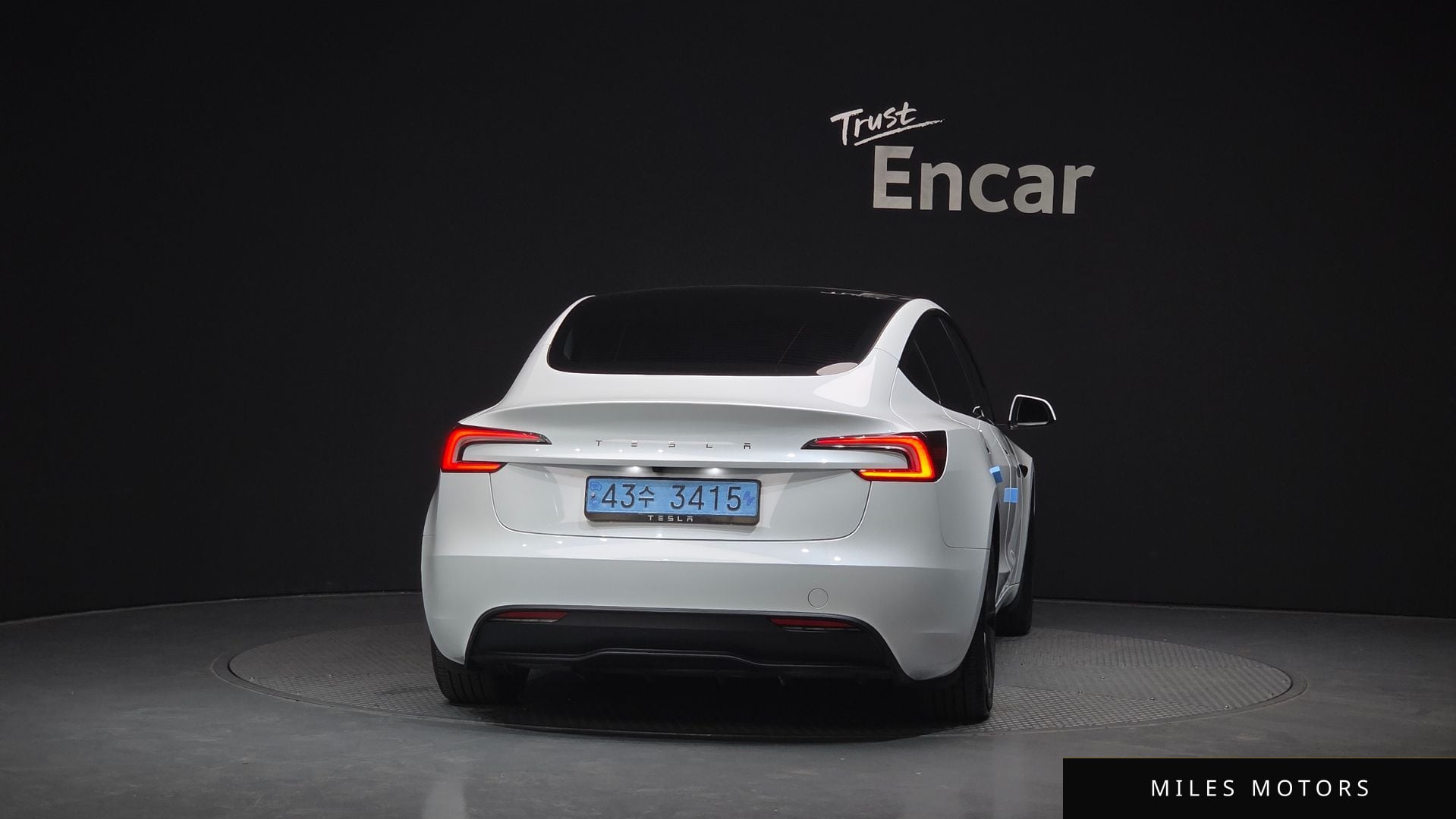Tesla Model 3 2024 — миниатюра 4