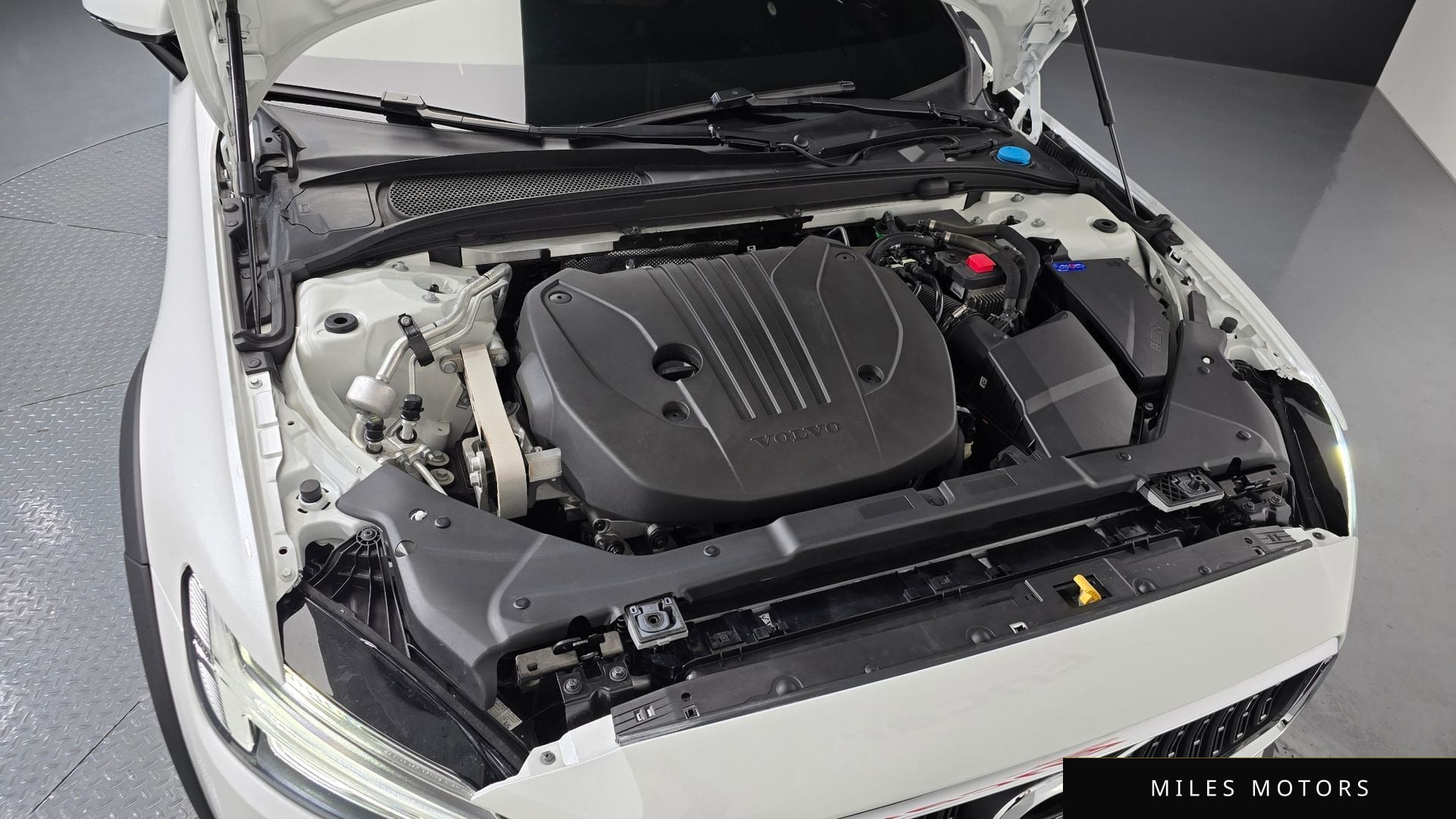 Volvo V60 2021 — миниатюра 6