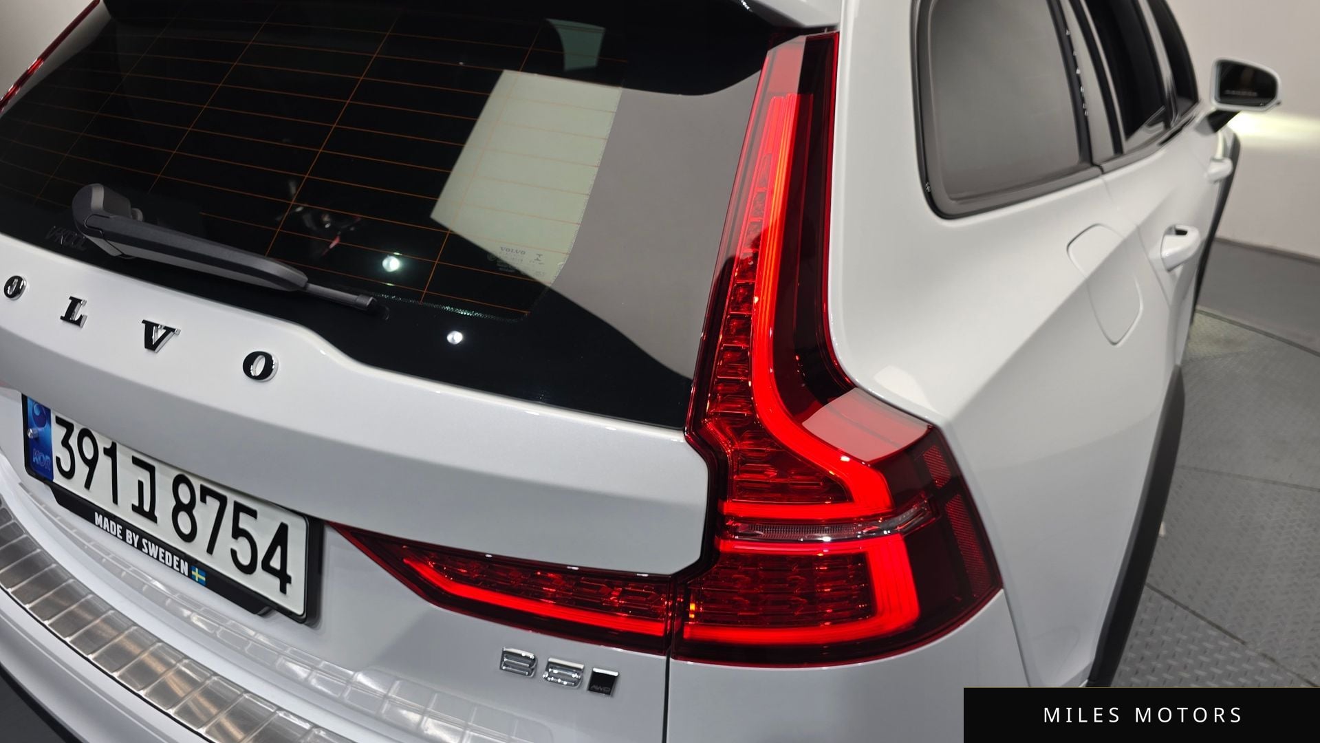 Volvo V60 2021 — миниатюра 9
