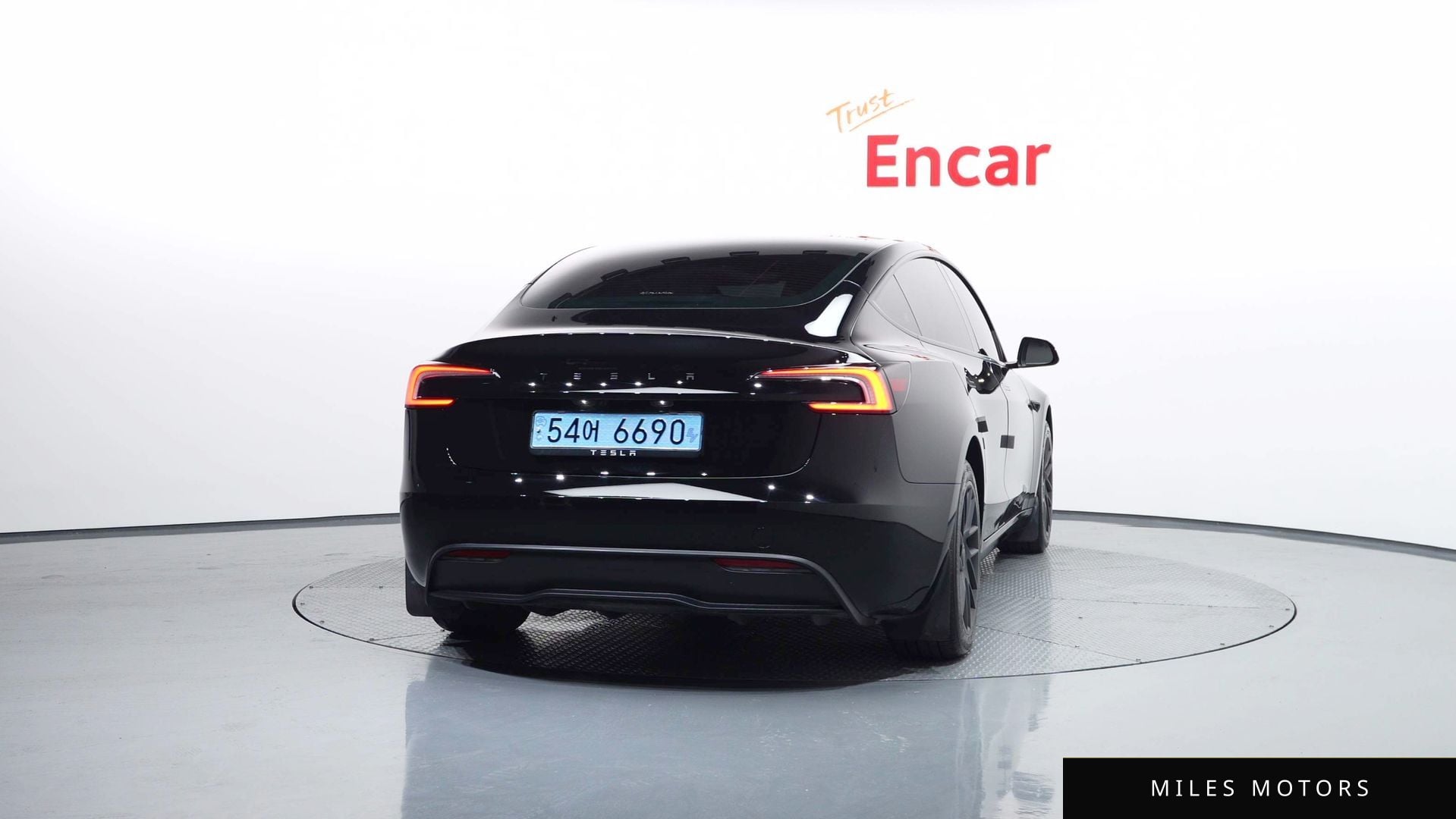 Tesla Model 3 2024 — миниатюра 4