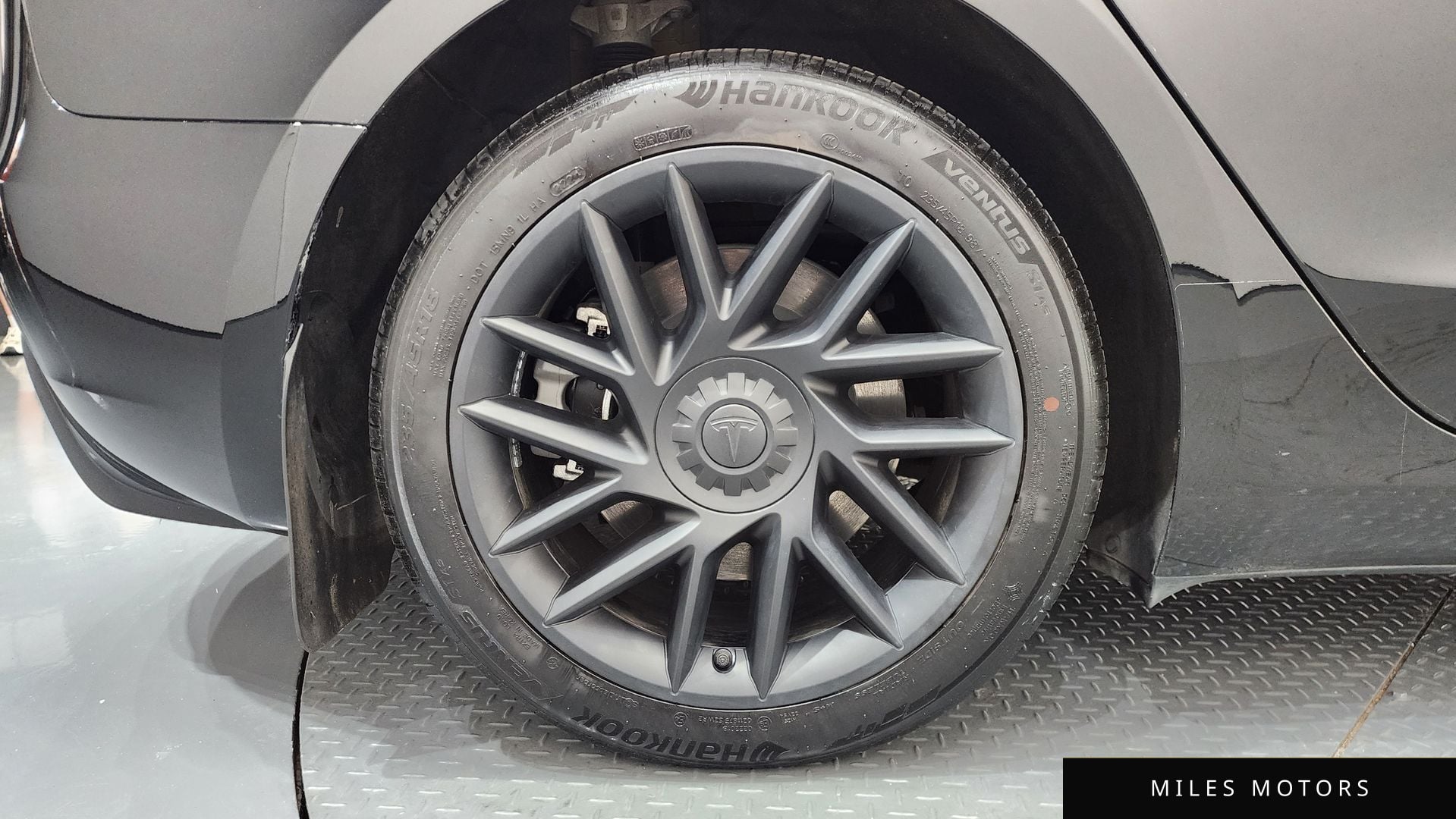 Tesla Model 3 2024 — миниатюра 5